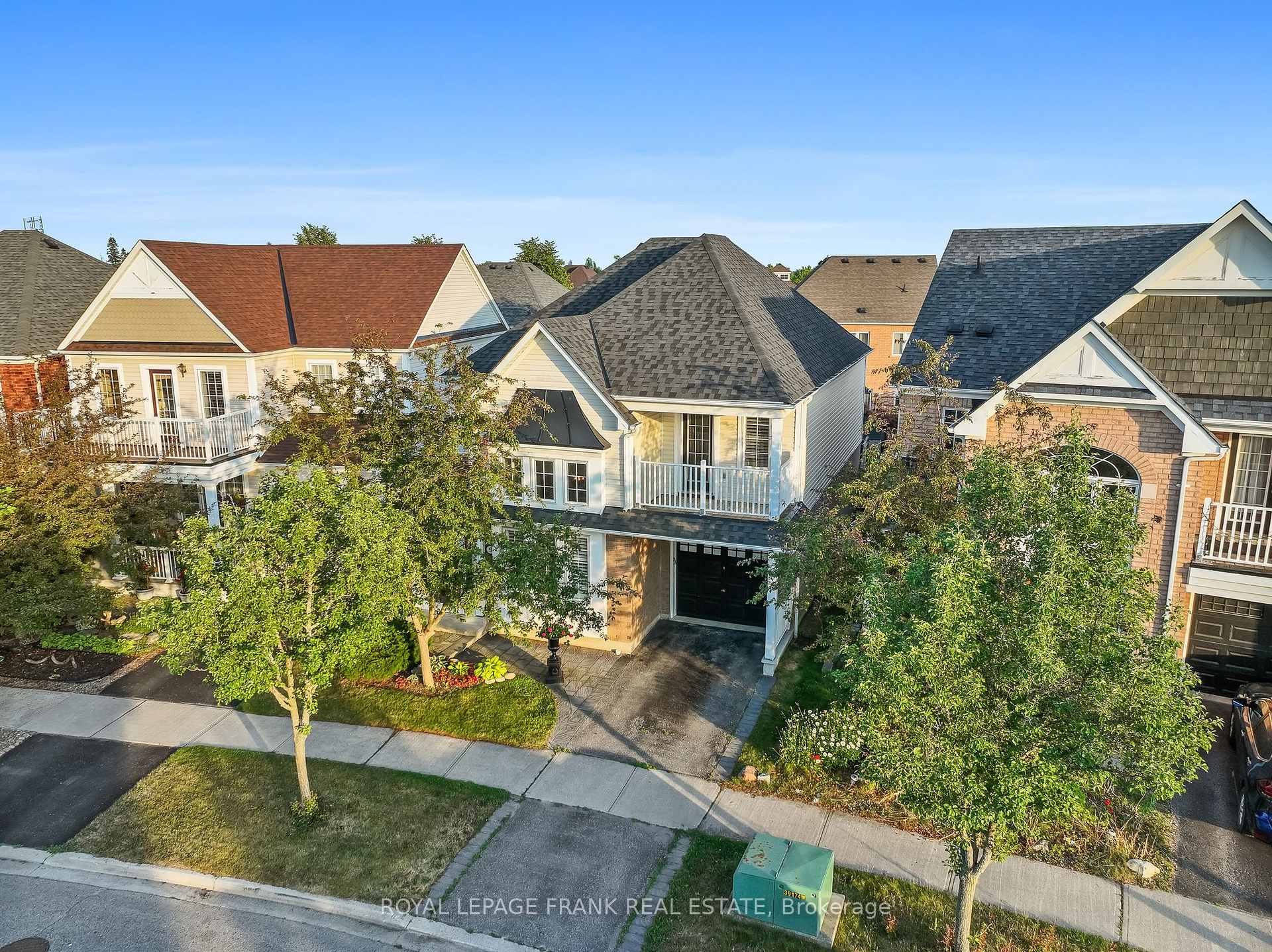 Photo 2 of 9 Holloway Drive, Ajax, South East — HOMEH
