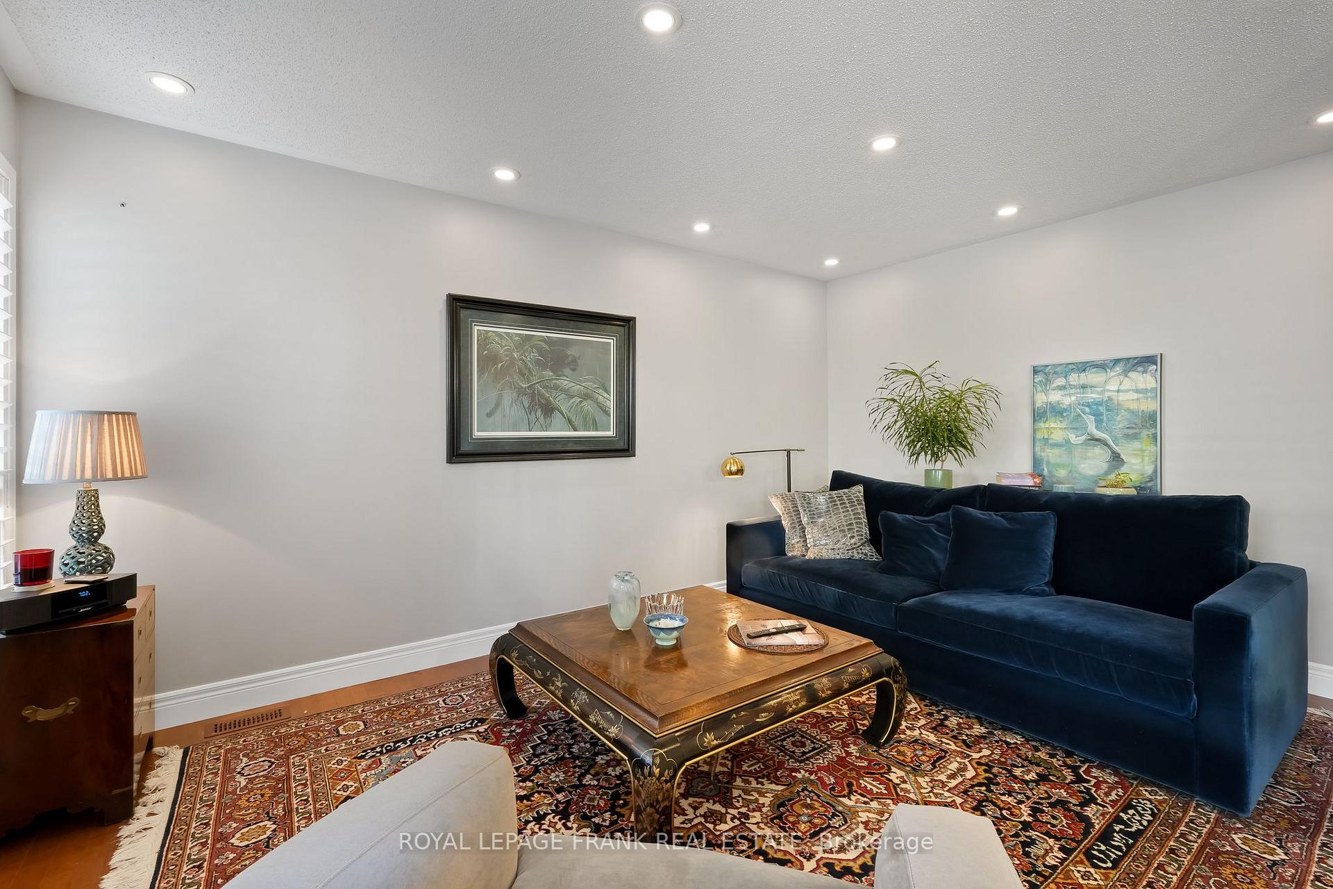 Photo 10 of 9 Holloway Drive, Ajax, South East — HOMEH