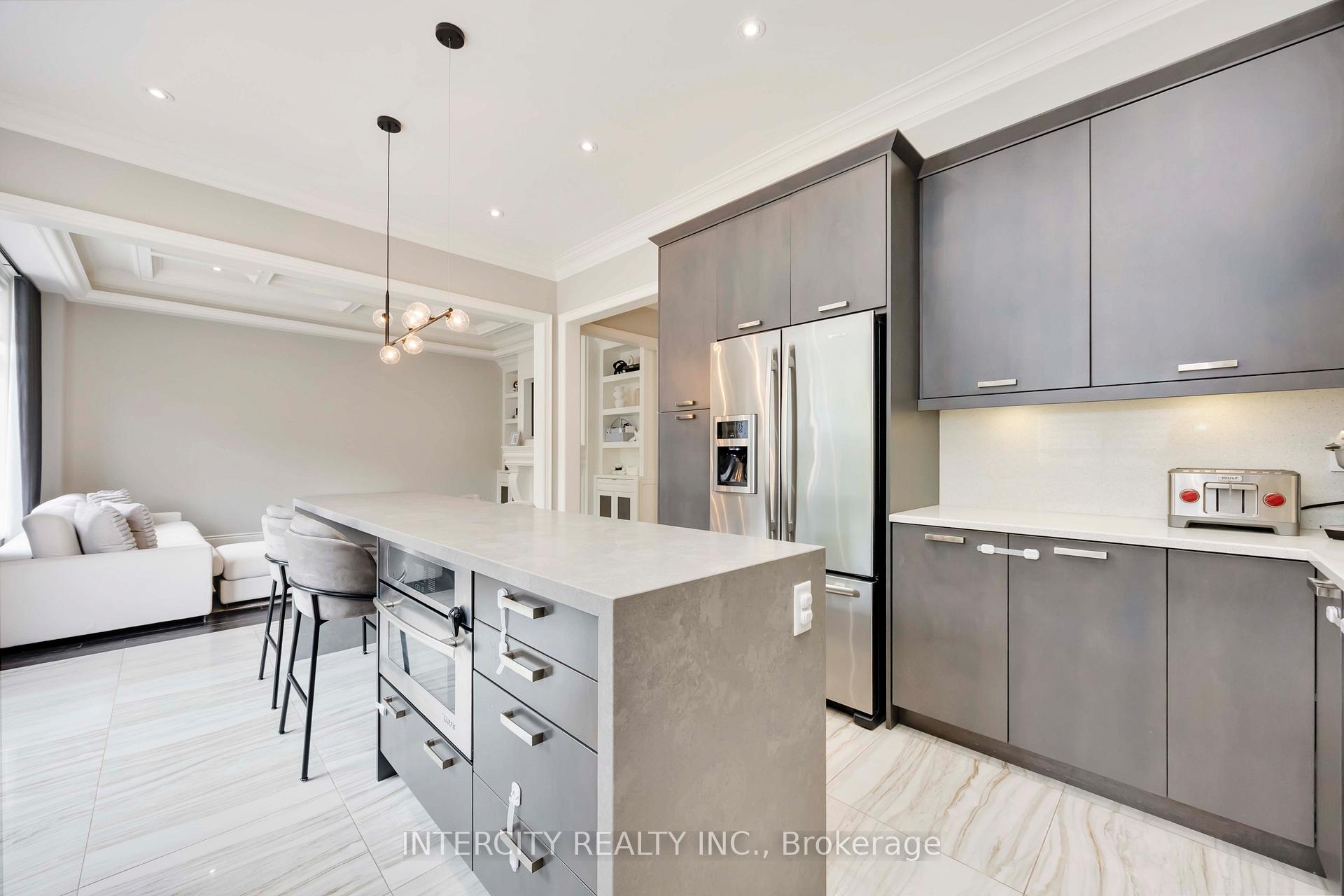 Photo 6 of 40 Garyscholl Road, Vaughan, Vellore Village — HOMEH