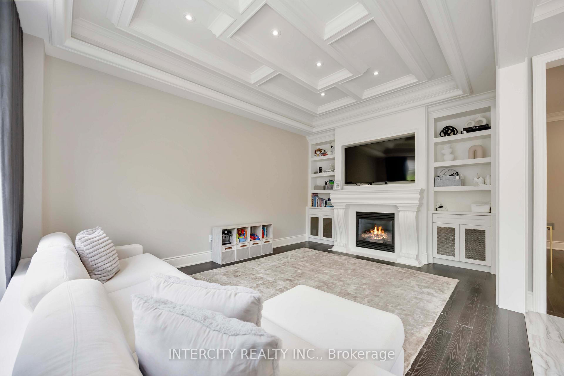 Photo 17 of 40 Garyscholl Road, Vaughan, Vellore Village — HOMEH