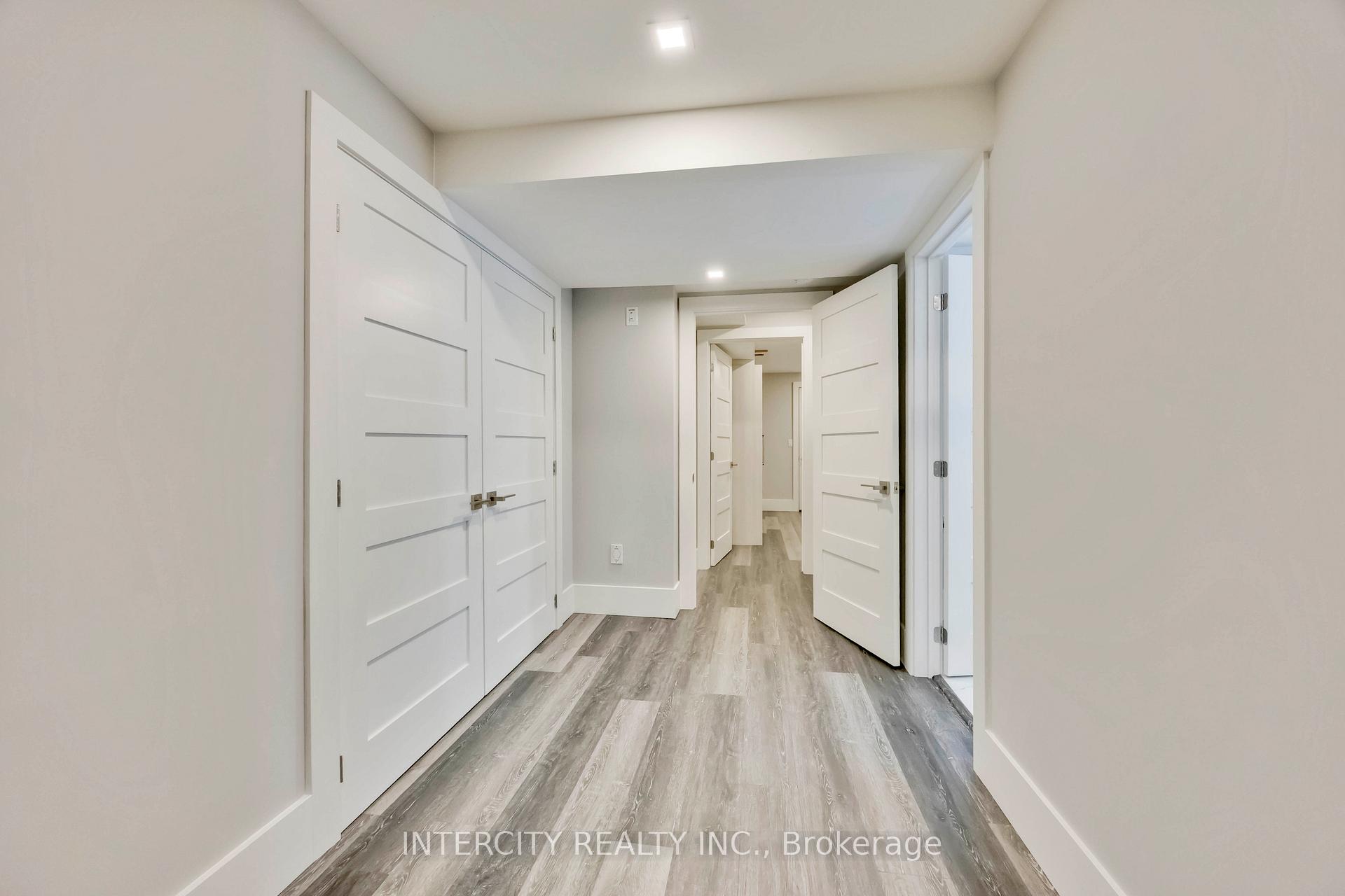 Photo 37 of 40 Garyscholl Road, Vaughan, Vellore Village — HOMEH