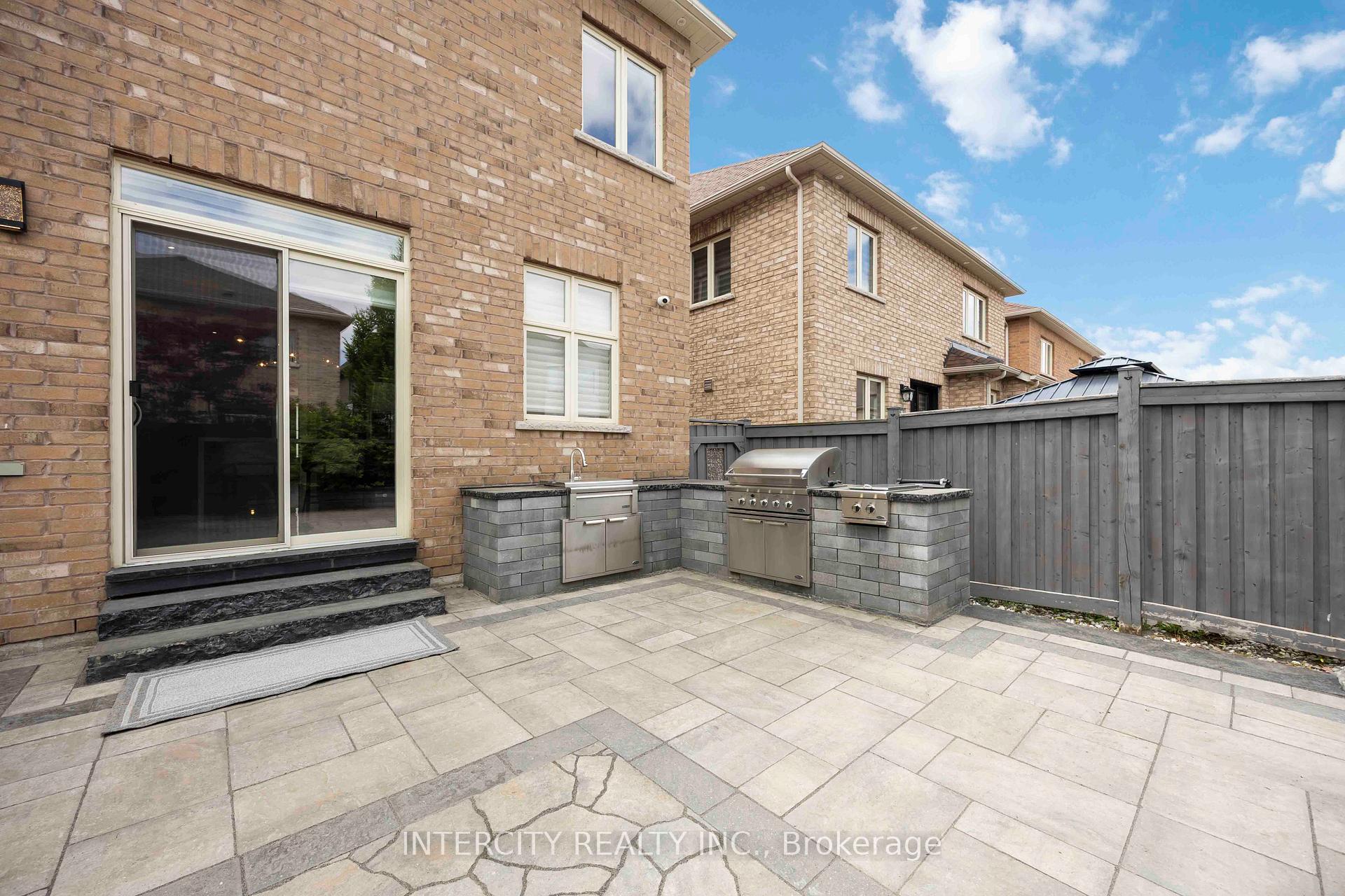 Photo 39 of 40 Garyscholl Road, Vaughan, Vellore Village — HOMEH