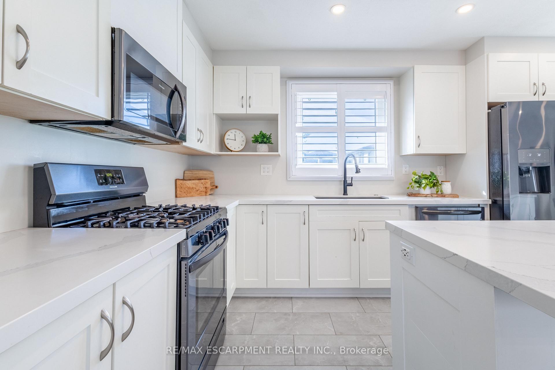 Photo 3 of 89 Dundee Drive, Haldimand — HOMEH
