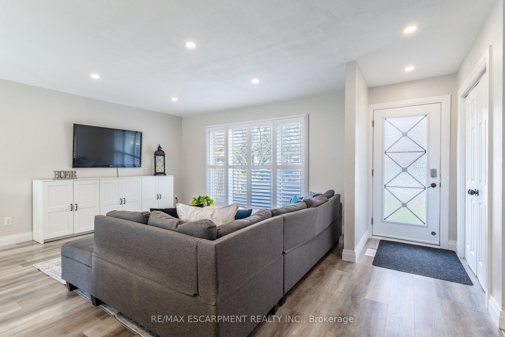 Photo 13 of 89 Dundee Drive, Haldimand — HOMEH