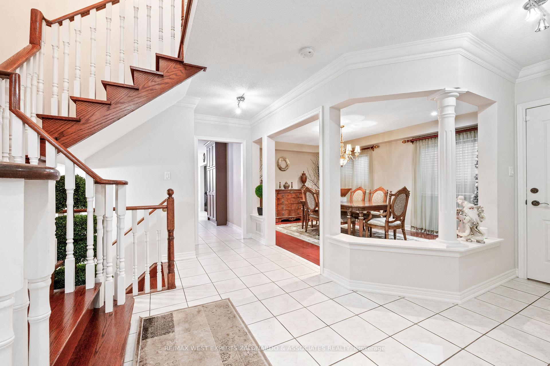 Photo 4 of 59 Forest Fountain Drive, Vaughan, Sonoma Heights — HOMEH