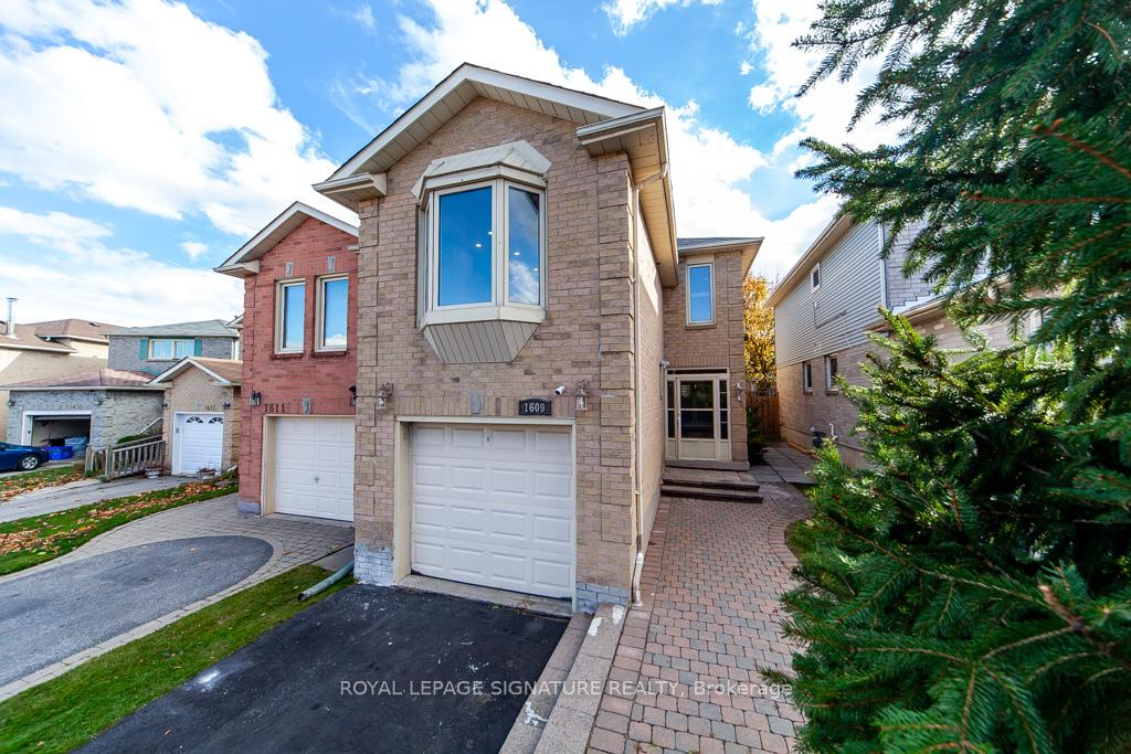 Front of 1609 Gandalf Court