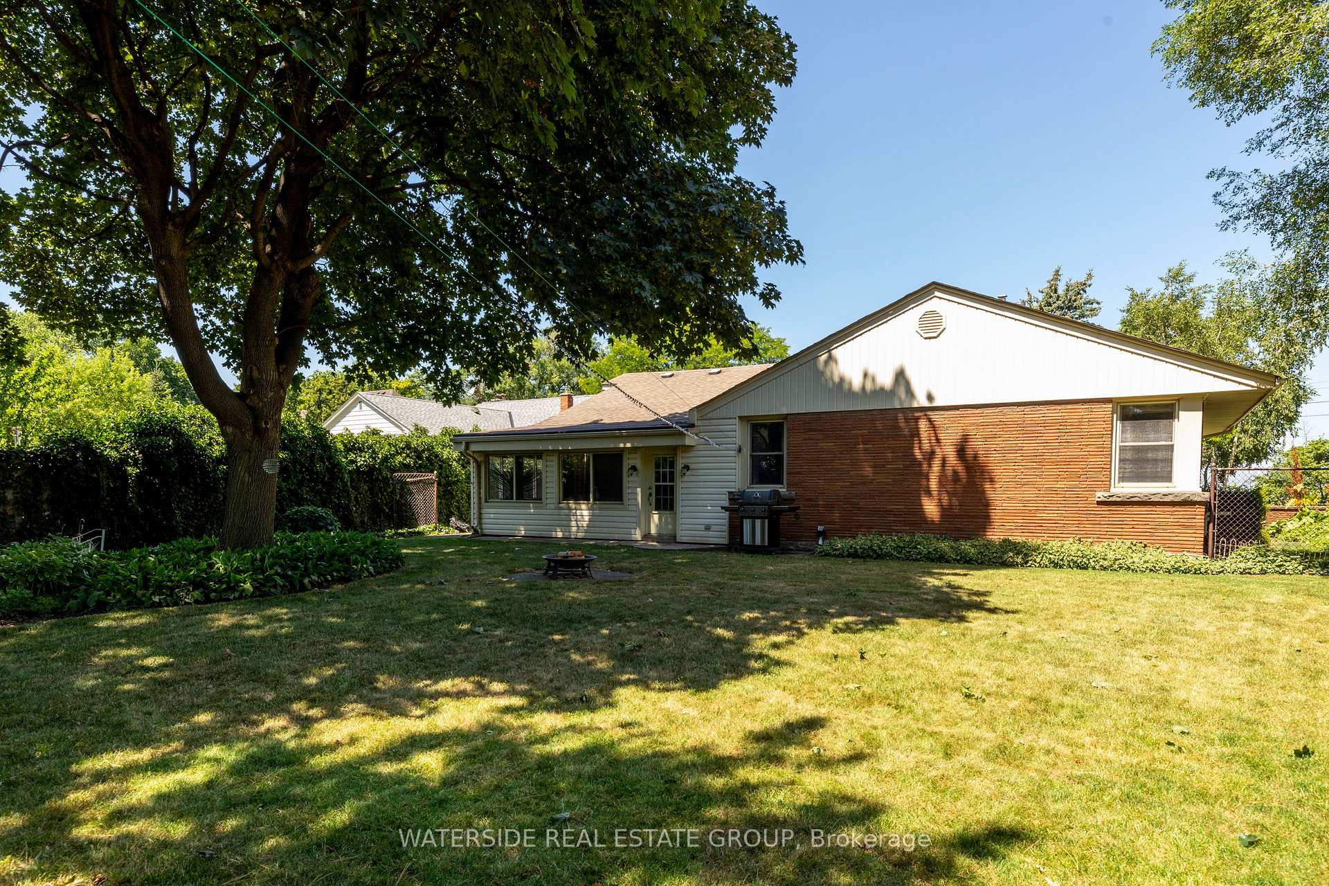 Photo 19 of 20 Mountain Brow Boulevard, Hamilton, Sunninghill — HOMEH