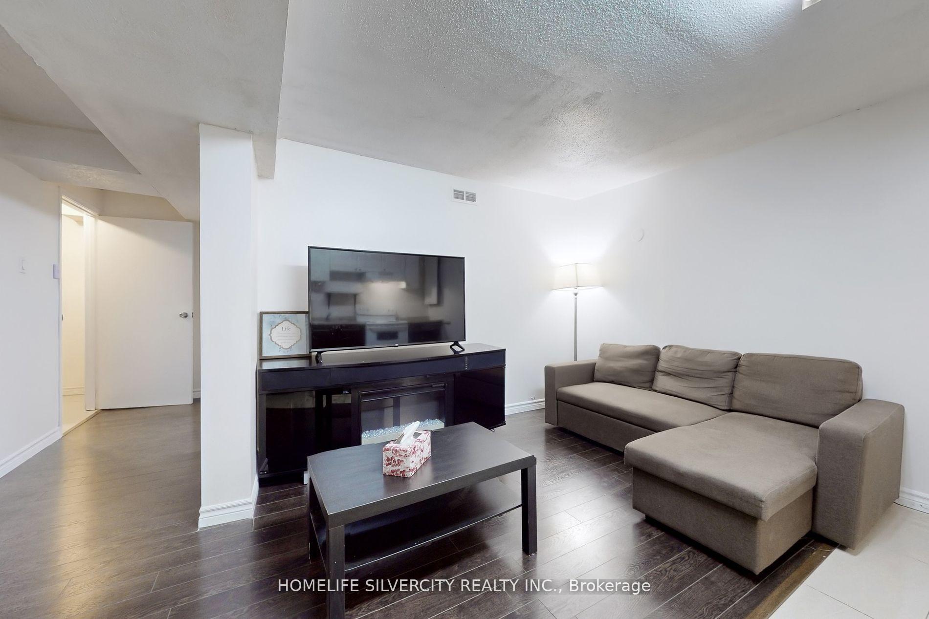 Photo 30 of 24 Norwood Place, Brampton, Westgate — HOMEH