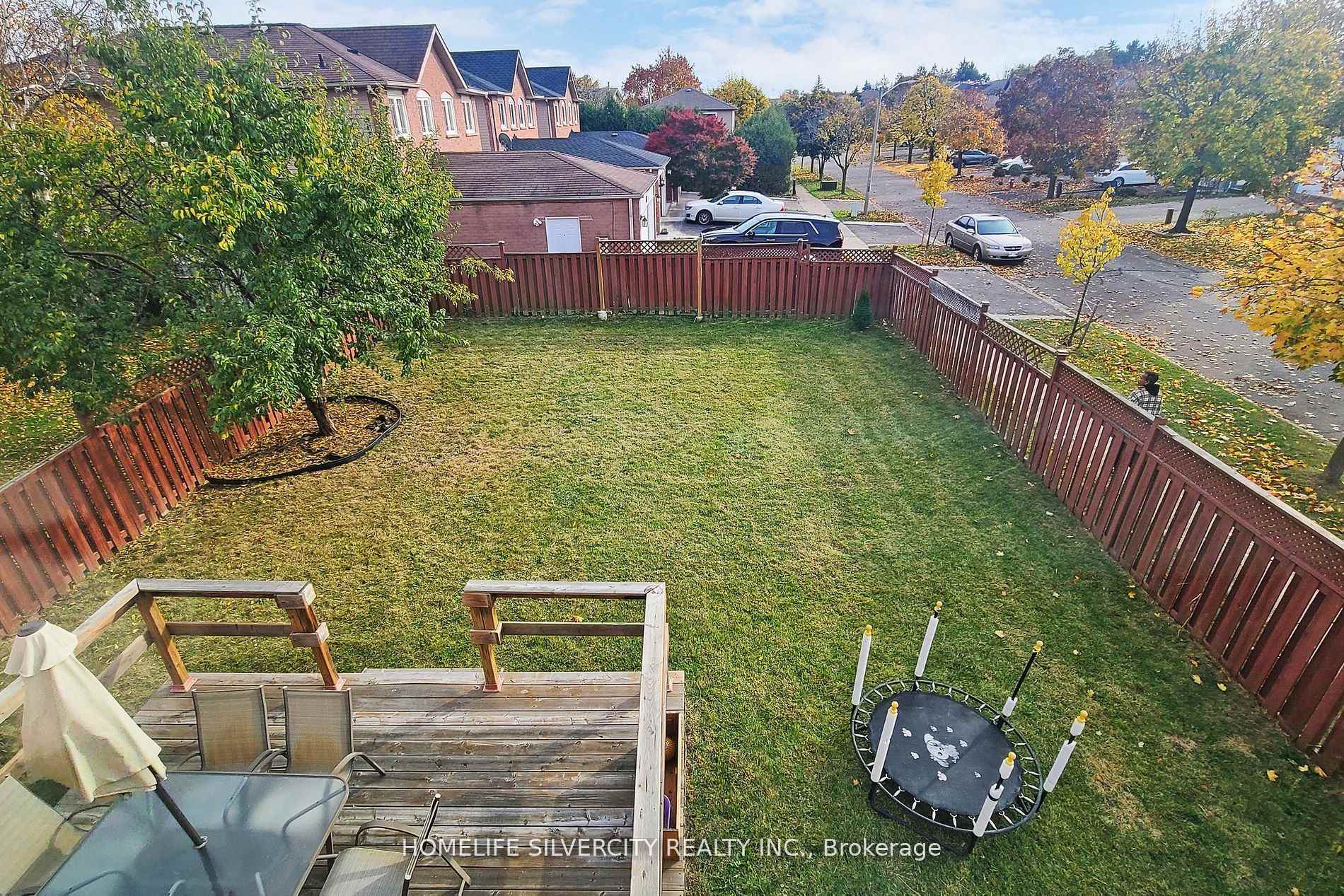 Photo 35 of 24 Norwood Place, Brampton, Westgate — HOMEH