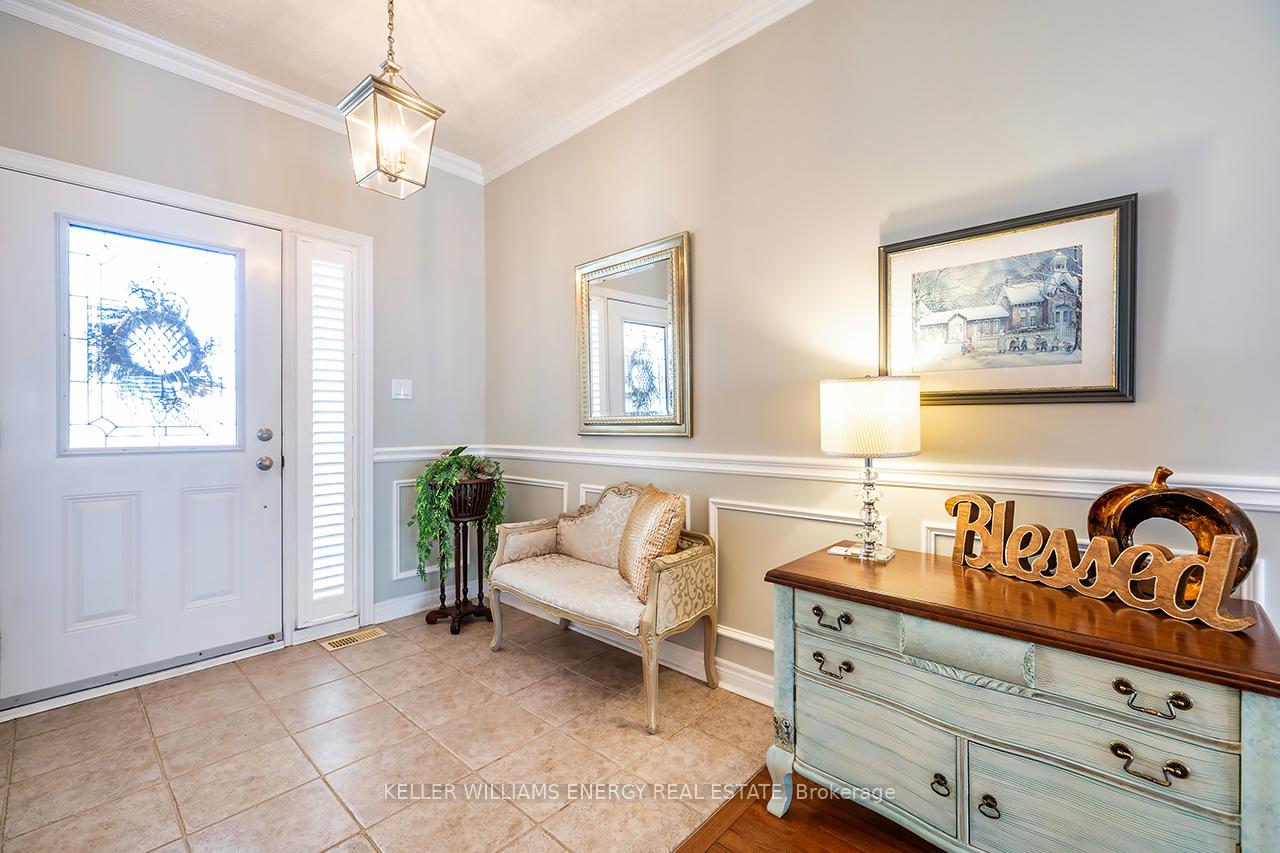 Photo 2 of 16 Kissingbridge Lane, Clarington, Newcastle — HOMEH