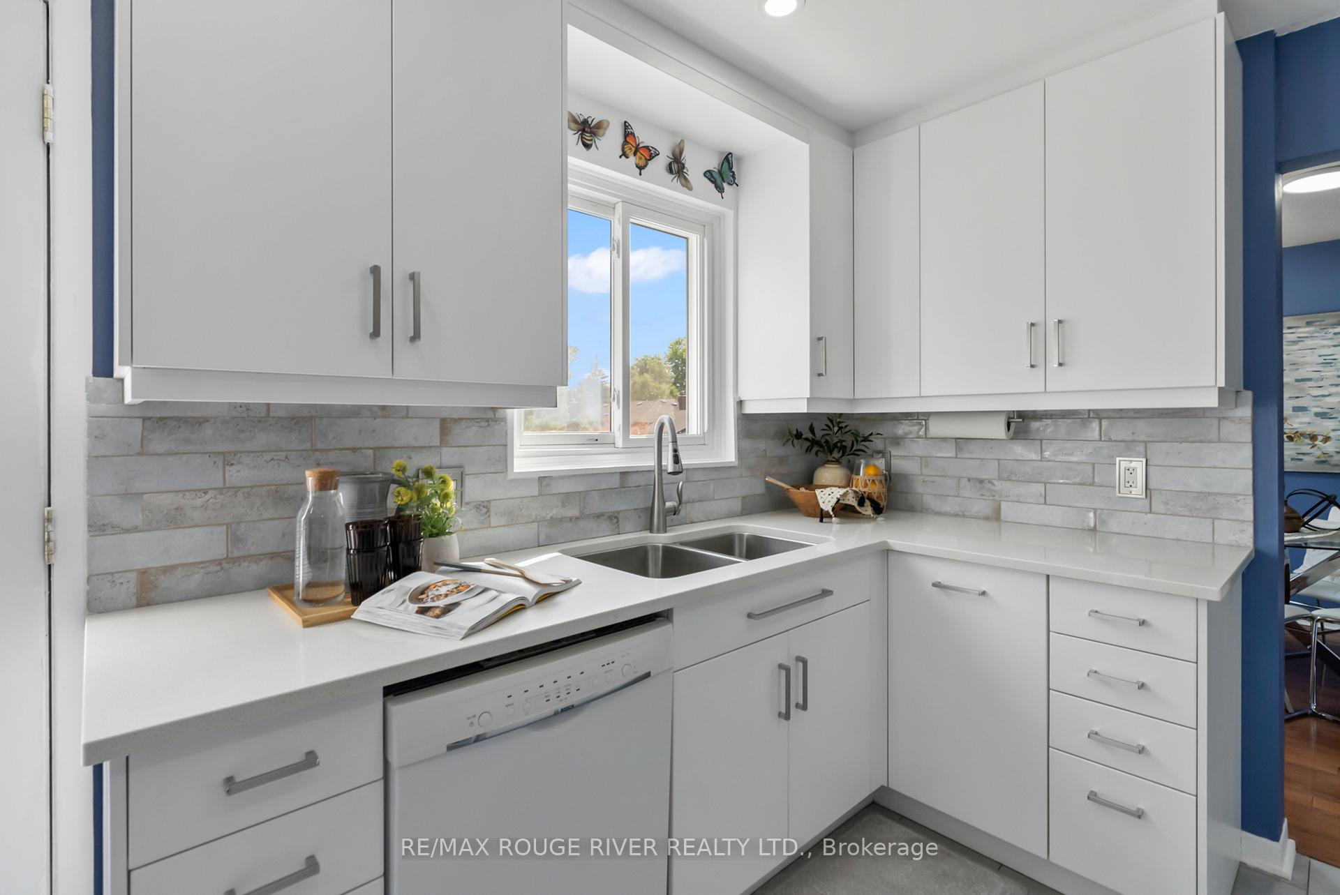 Photo 22 of 19 Vanstone Court, Clarington, Bowmanville — HOMEH
