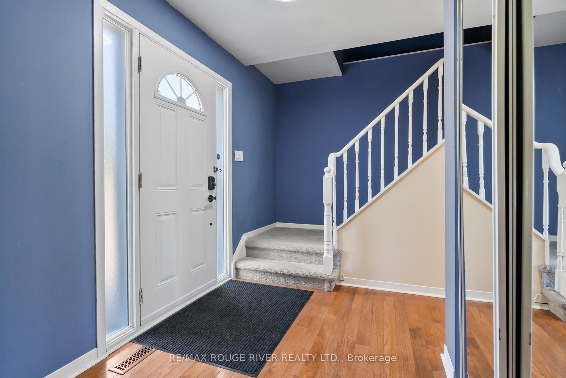 Photo 24 of 19 Vanstone Court, Clarington, Bowmanville — HOMEH