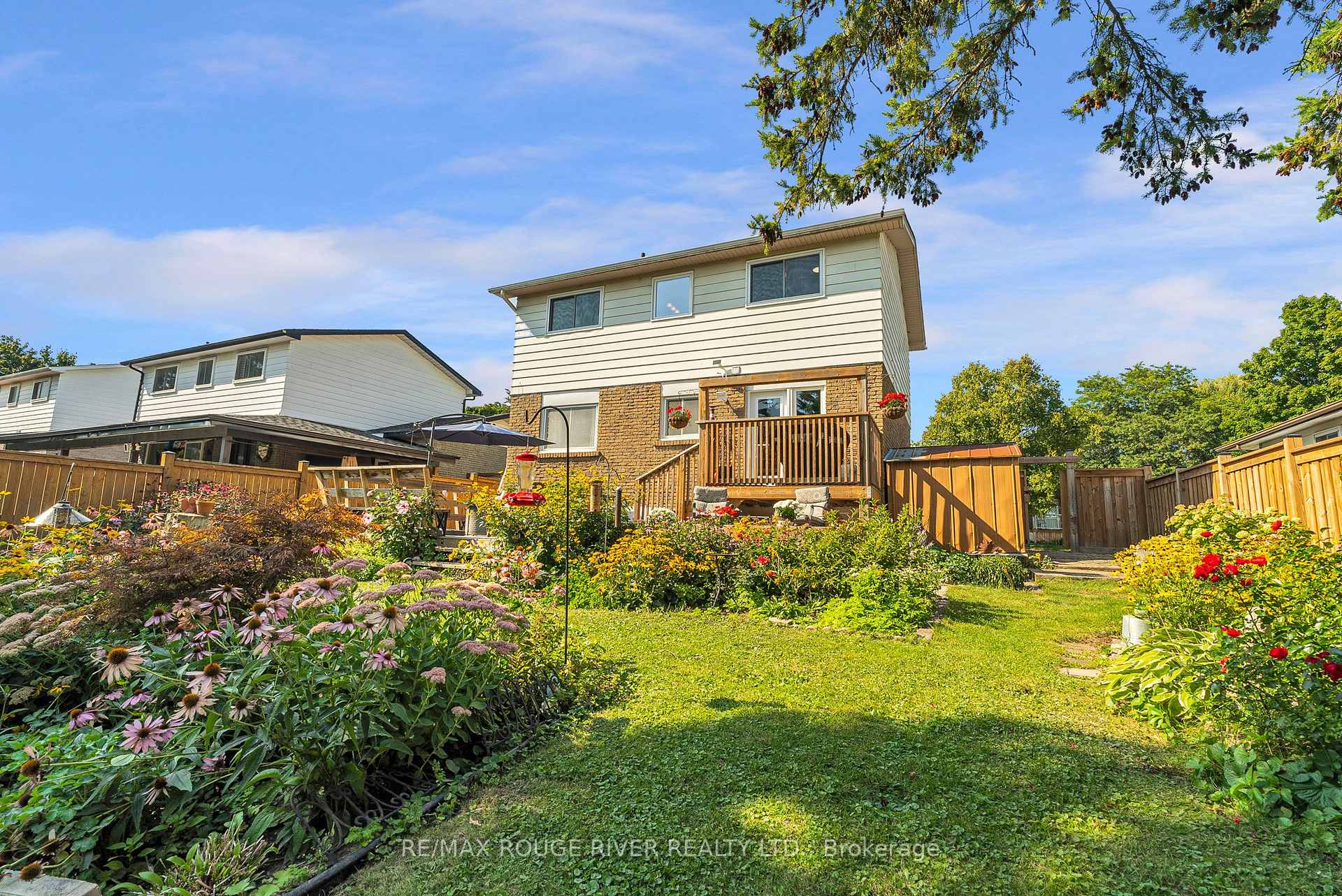 Photo 26 of 19 Vanstone Court, Clarington, Bowmanville — HOMEH