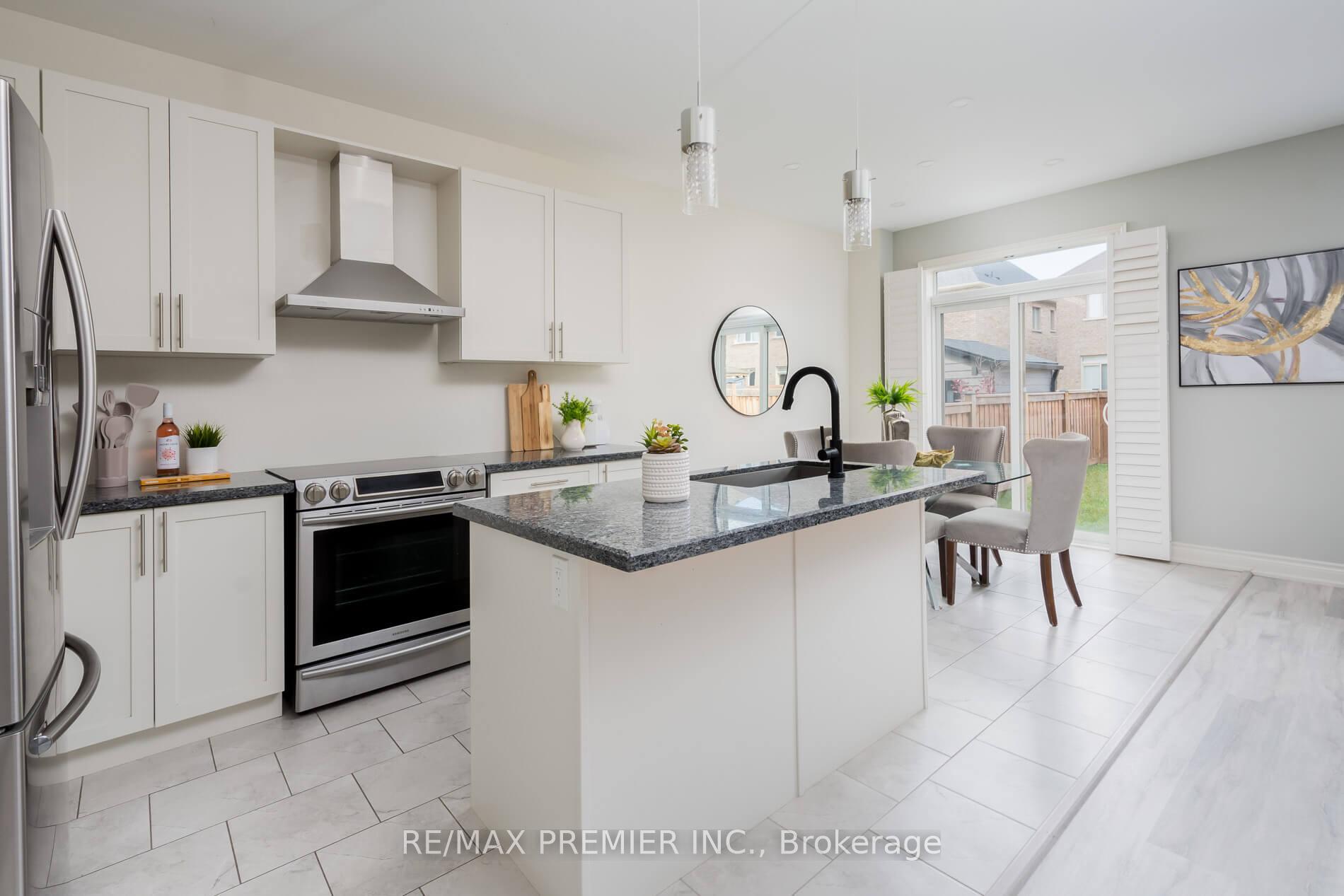 Photo 9 of 30 Prady Lane, New Tecumseth, Tottenham — HOMEH