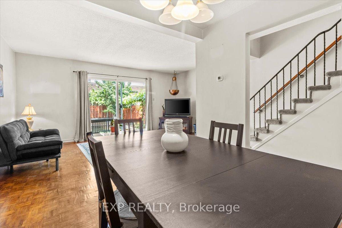 Photo 8 of 72 Agincourt Road, Vaughan, West Woodbridge — HOMEH