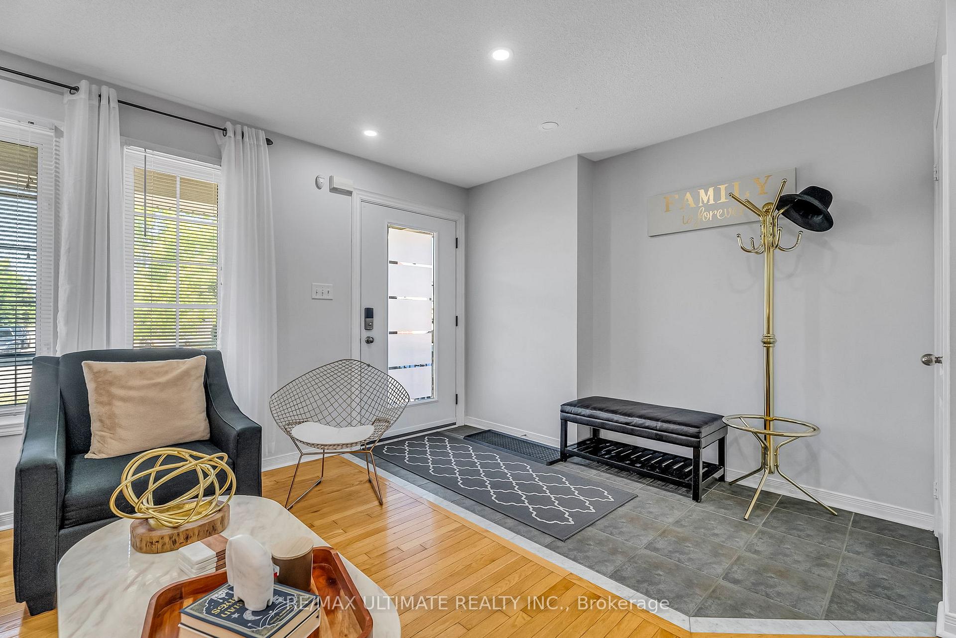 Photo 9 of 64 Tideland Drive, Brampton, Fletcher's Creek South — HOMEH