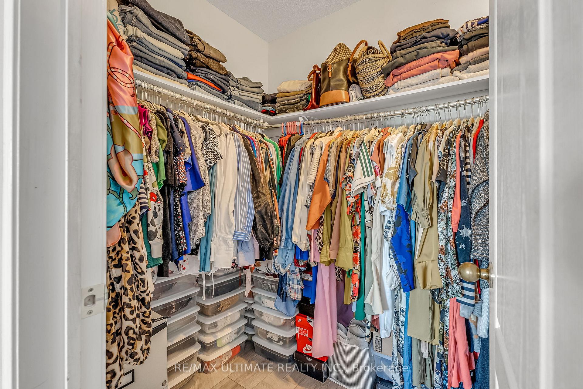 Photo 19 of 64 Tideland Drive, Brampton, Fletcher's Creek South — HOMEH