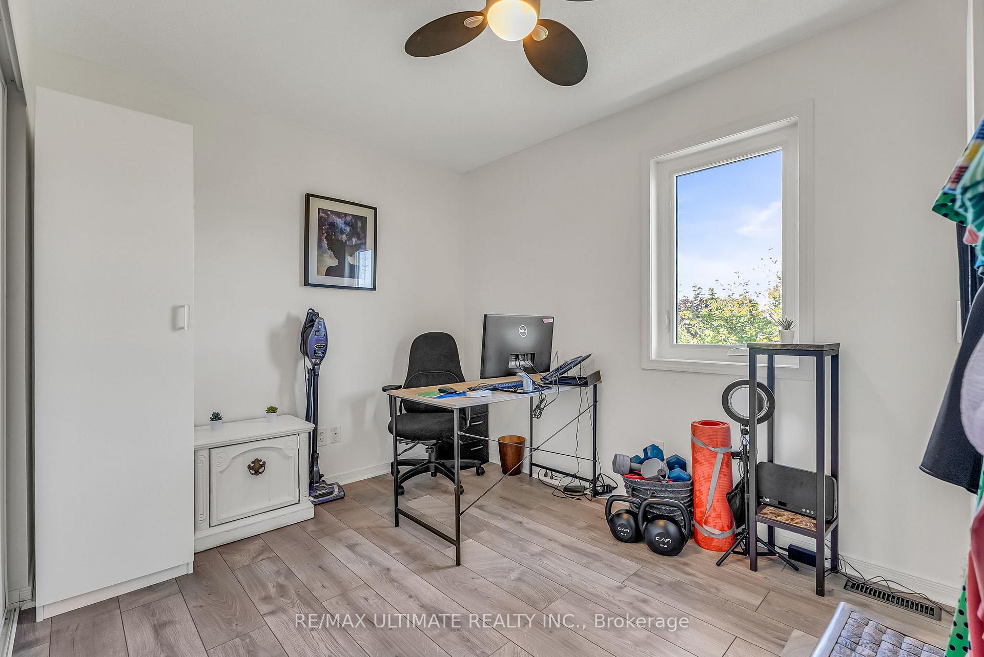 Photo 16 of 64 Tideland Drive, Brampton, Fletcher's Creek South — HOMEH