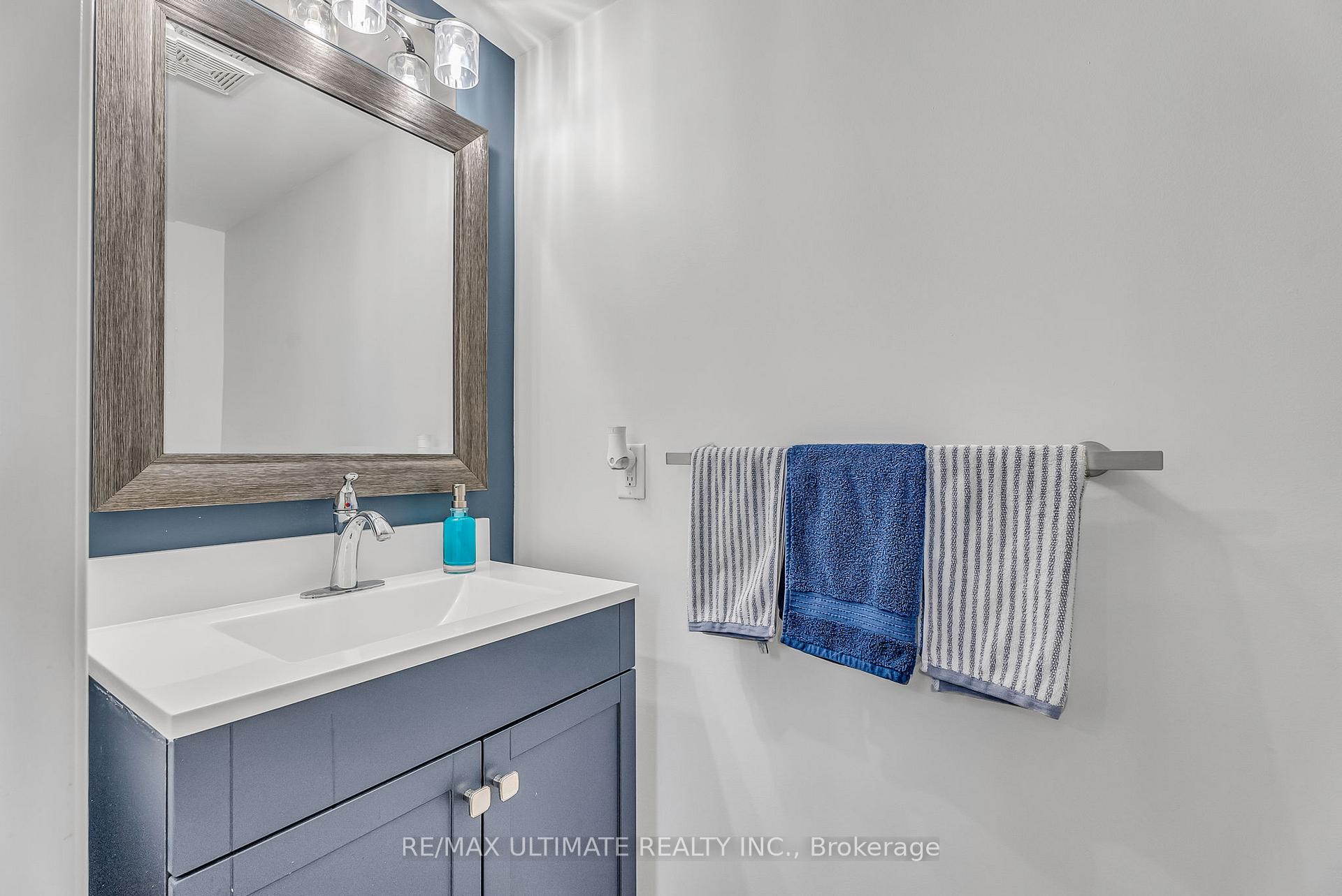 Photo 20 of 64 Tideland Drive, Brampton, Fletcher's Creek South — HOMEH