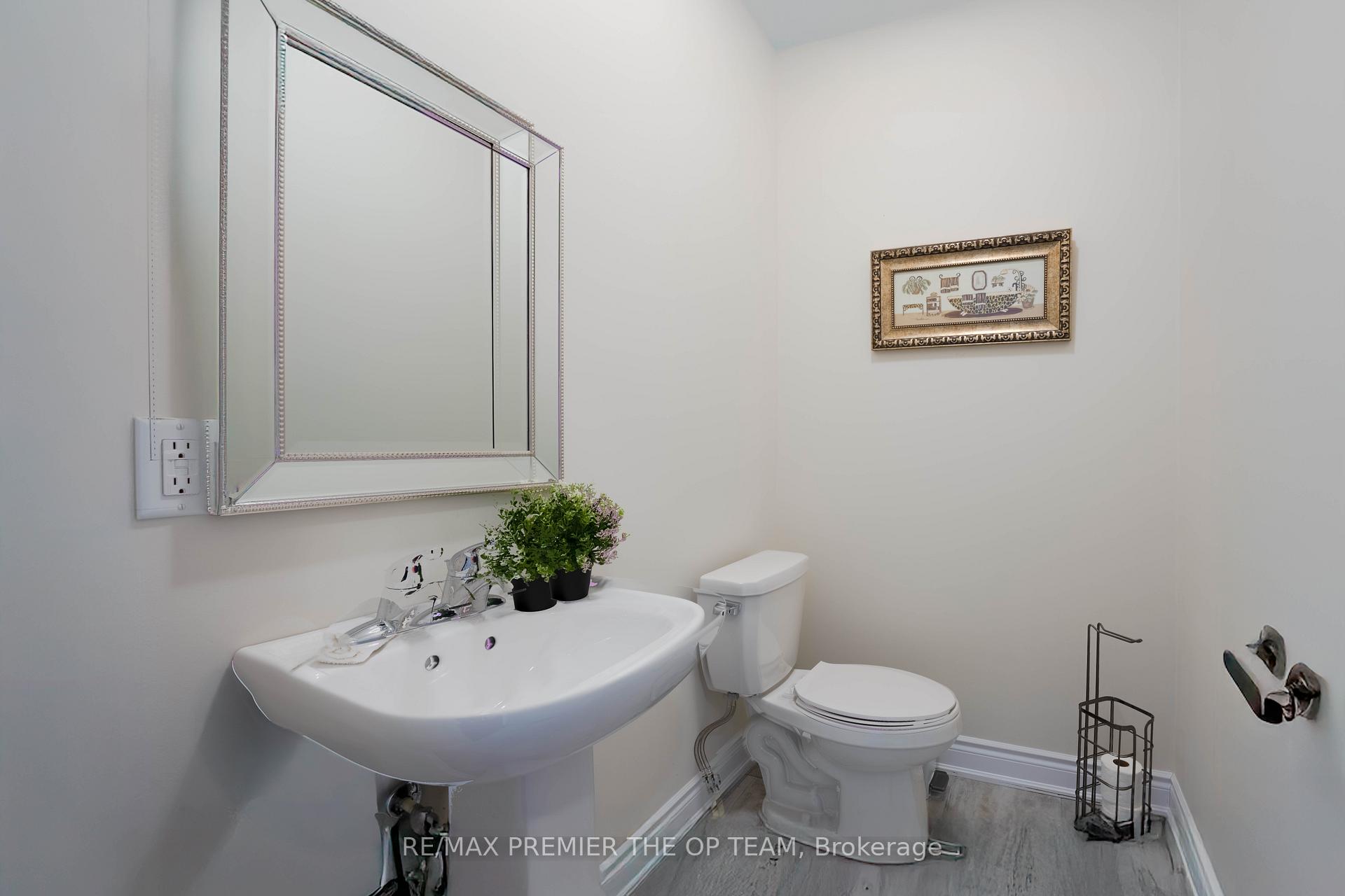Photo 3 of 53 Janes Crescent, New Tecumseth, Alliston — HOMEH