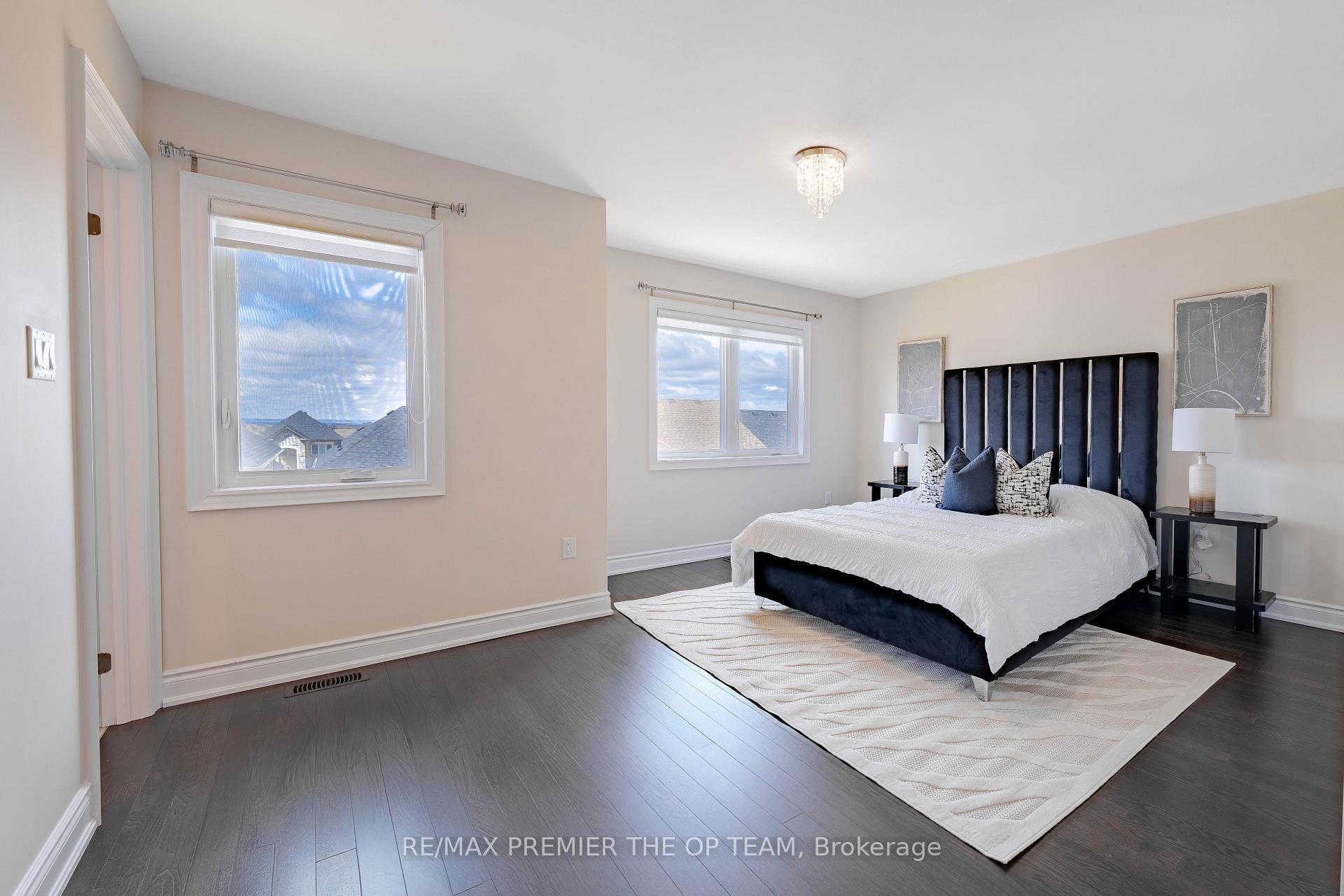 Photo 14 of 53 Janes Crescent, New Tecumseth, Alliston — HOMEH