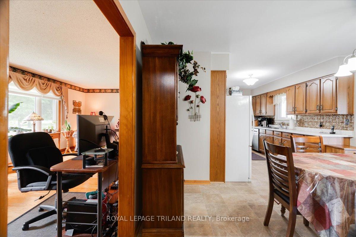 Photo 11 of 22854 Pratt Siding Road, Southwest Middlesex, Rural Southwest Middlesex — HOMEH