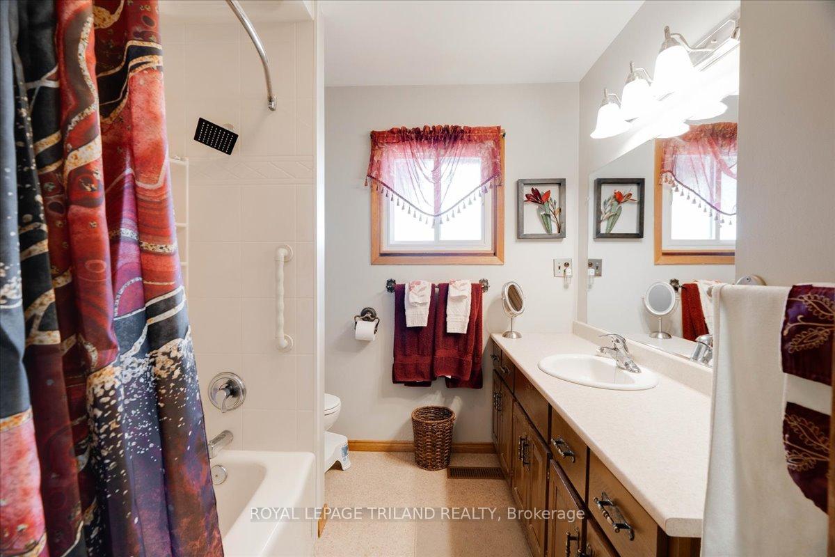 Photo 12 of 22854 Pratt Siding Road, Southwest Middlesex, Rural Southwest Middlesex — HOMEH