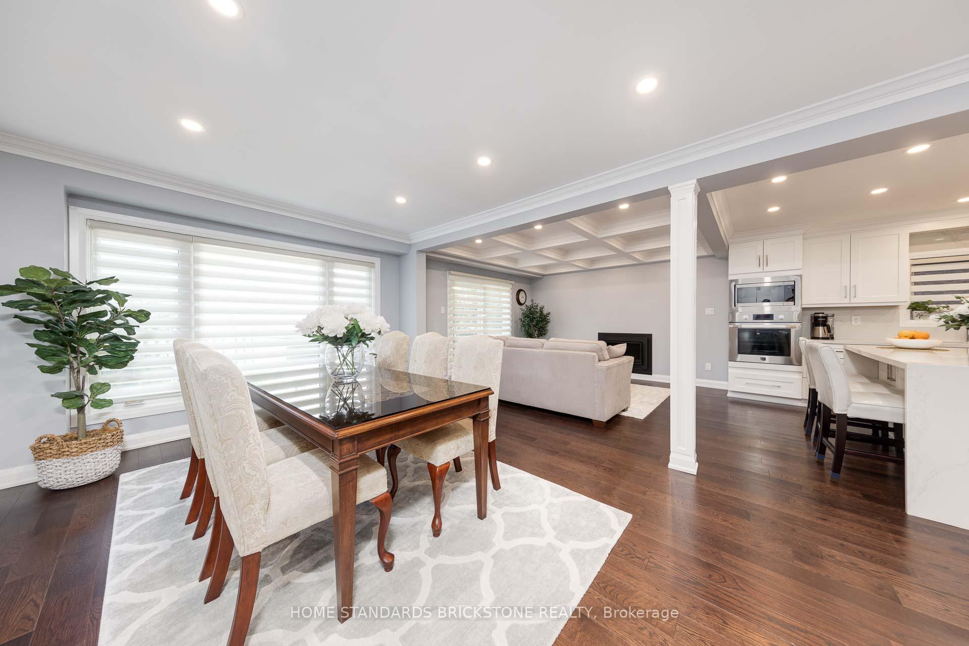 Photo 6 of 254 Mullen Drive, Vaughan, Brownridge — HOMEH
