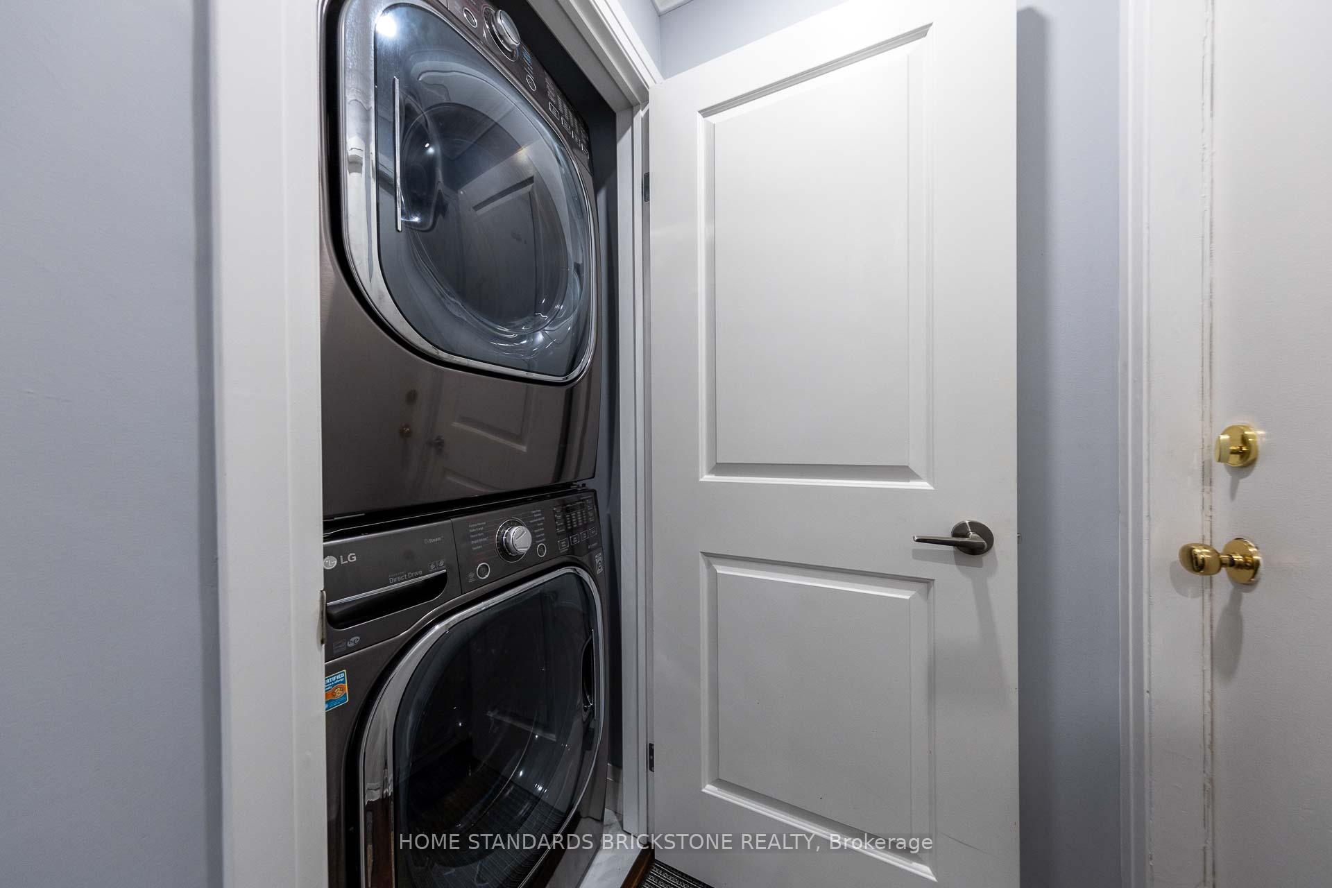 Photo 16 of 254 Mullen Drive, Vaughan, Brownridge — HOMEH