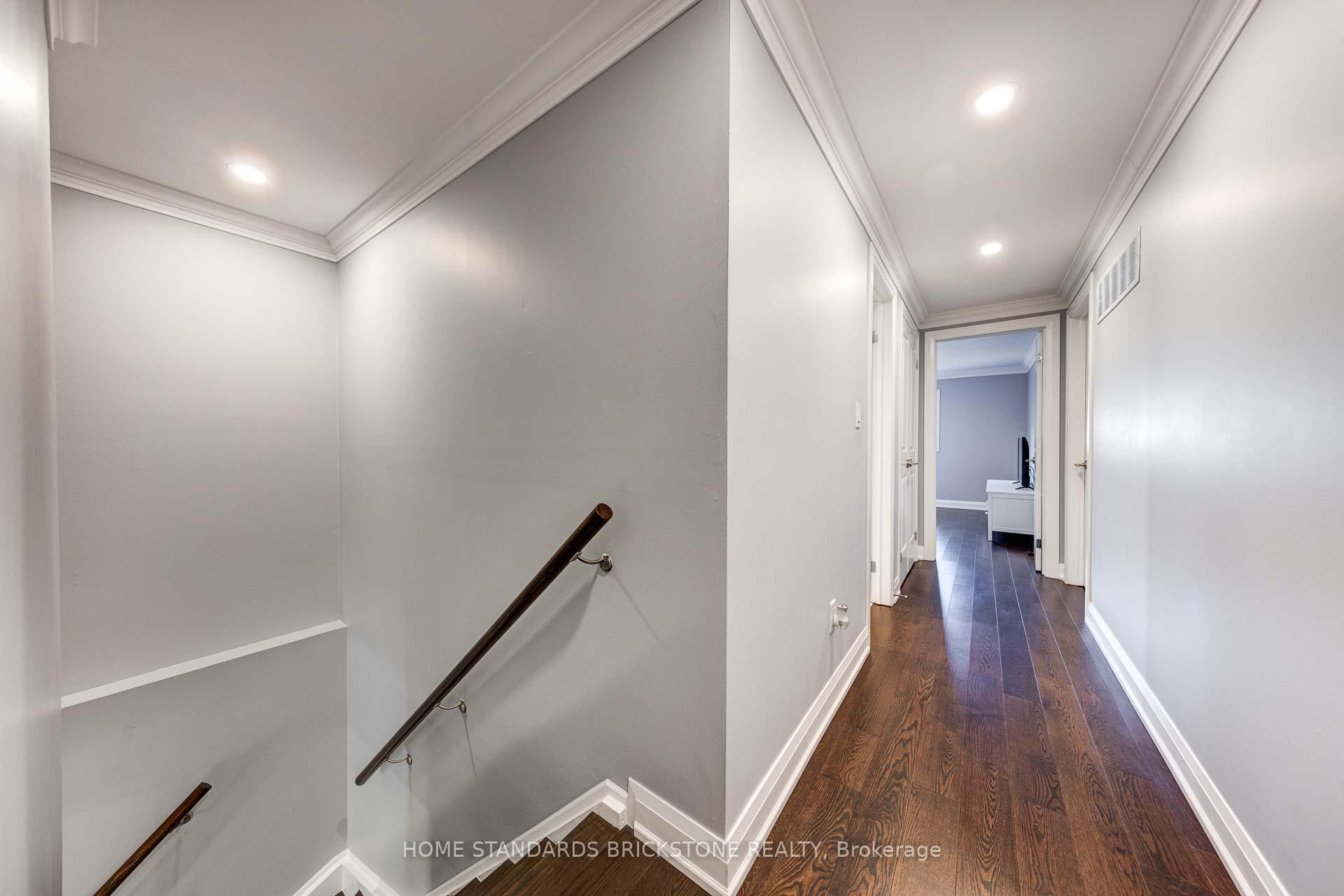 Photo 21 of 254 Mullen Drive, Vaughan, Brownridge — HOMEH