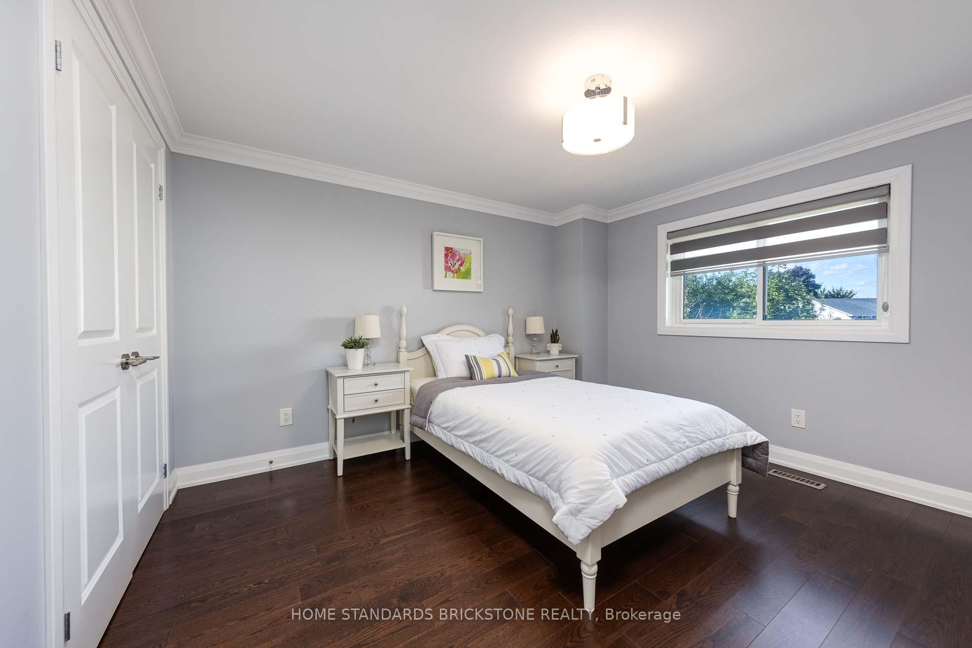 Photo 36 of 254 Mullen Drive, Vaughan, Brownridge — HOMEH