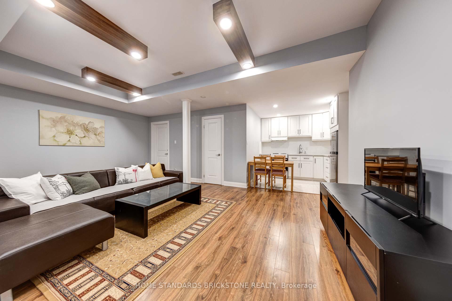 Photo 31 of 254 Mullen Drive, Vaughan, Brownridge — HOMEH