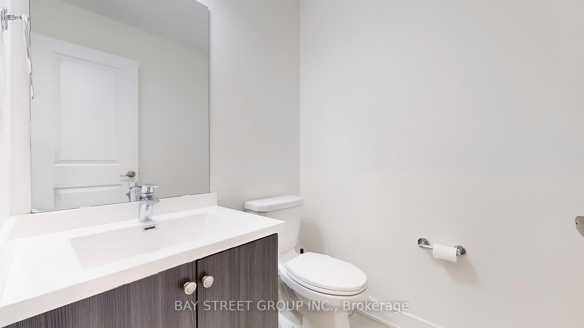 Photo 10 of 173 Badgerow Way, Aurora, Rural Aurora — HOMEH