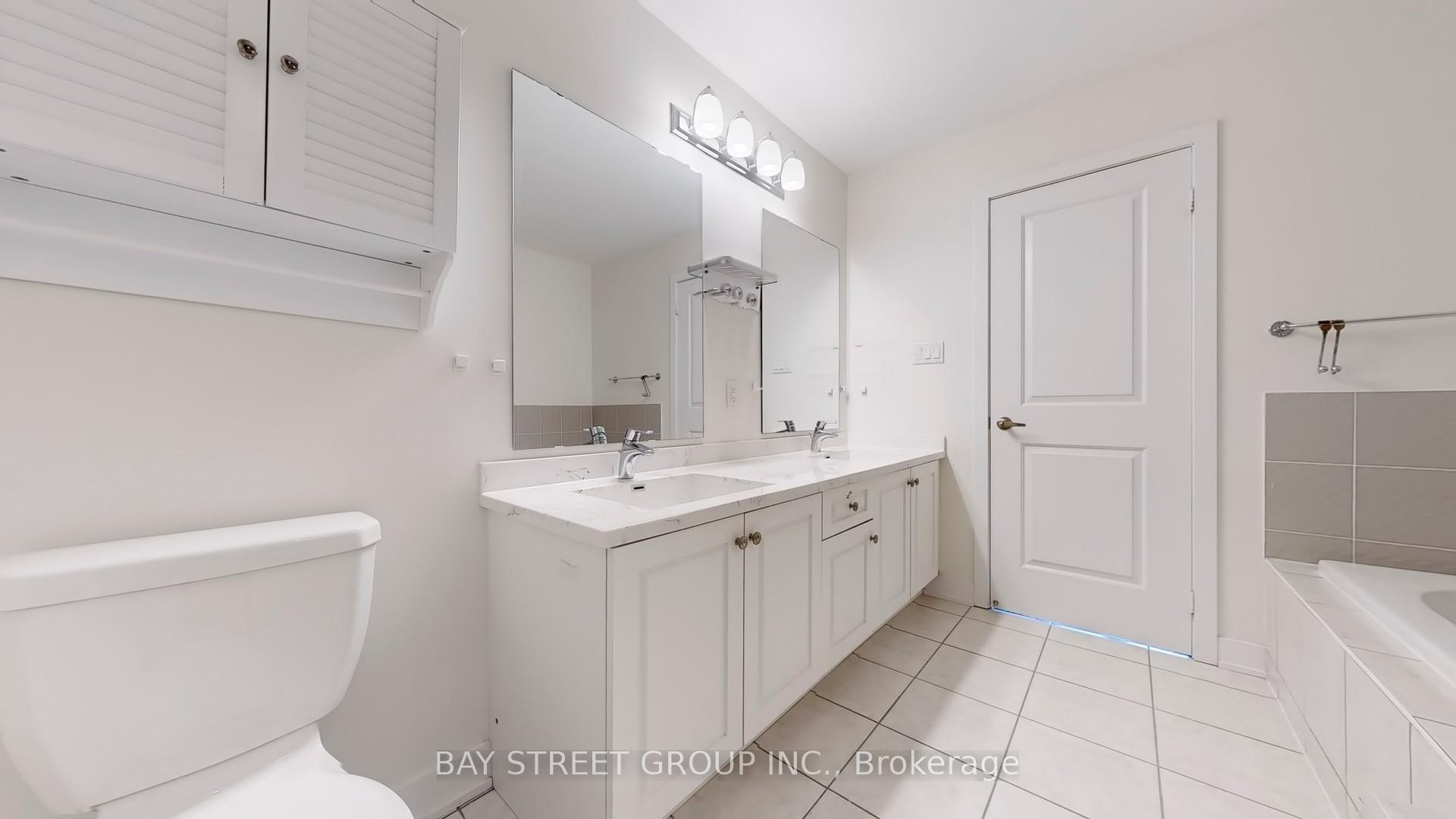 Photo 25 of 173 Badgerow Way, Aurora, Rural Aurora — HOMEH