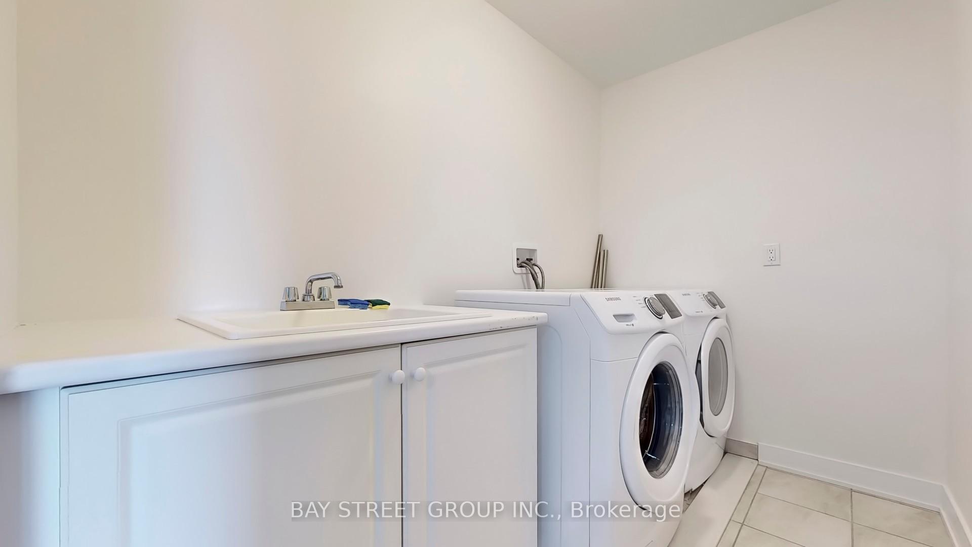 Photo 28 of 173 Badgerow Way, Aurora, Rural Aurora — HOMEH
