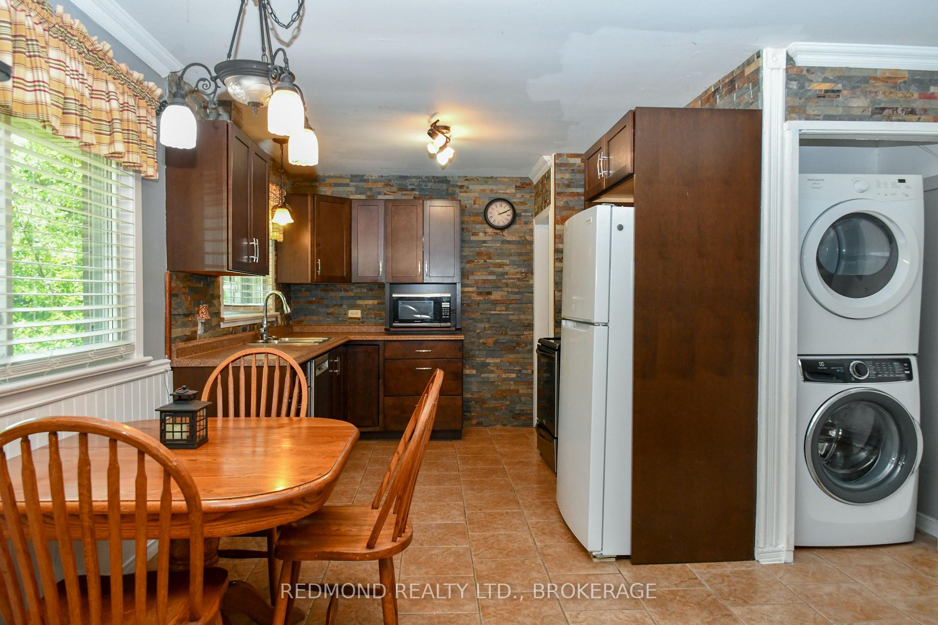 Photo 24 of 140 Brock Street, Gananoque — HOMEH