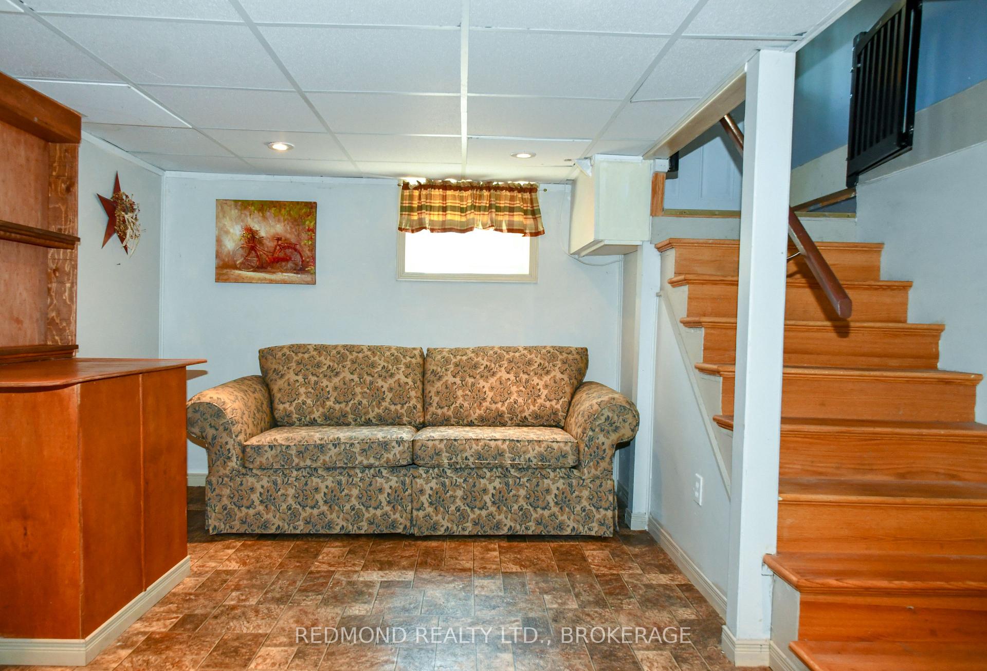 Photo 28 of 140 Brock Street, Gananoque — HOMEH