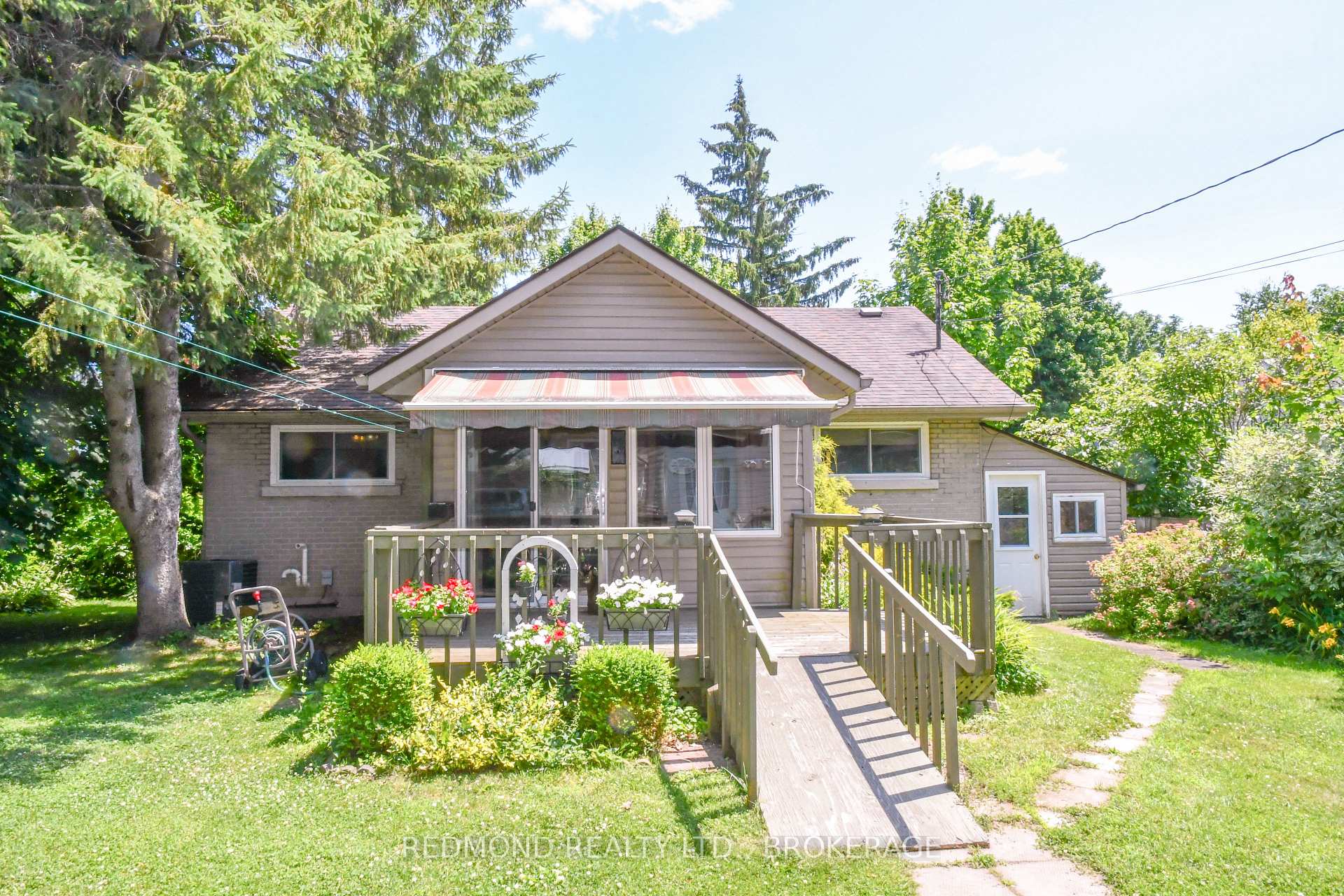 Photo 36 of 140 Brock Street, Gananoque — HOMEH