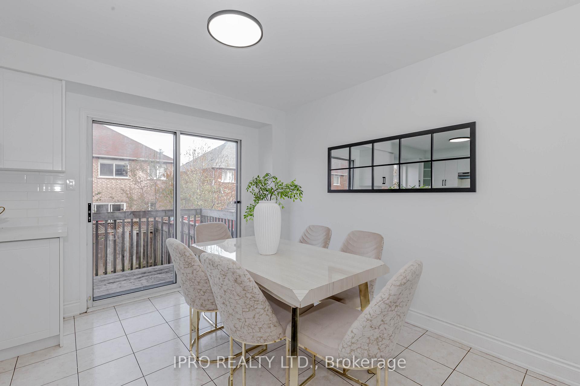 Photo 7 of 23 Hot Spring Road, Brampton, Sandringham-Wellington North — HOMEH
