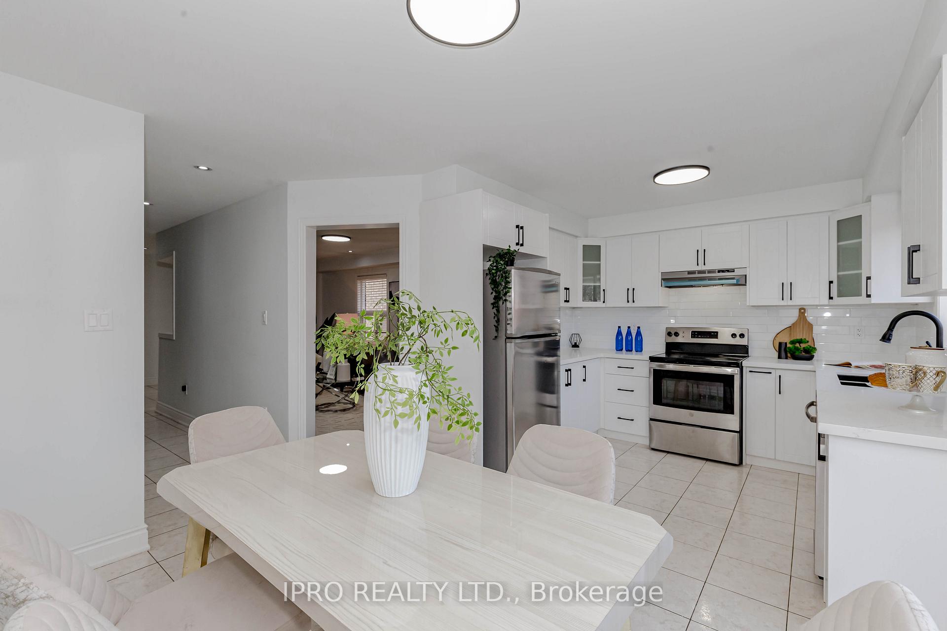 Photo 16 of 23 Hot Spring Road, Brampton, Sandringham-Wellington North — HOMEH