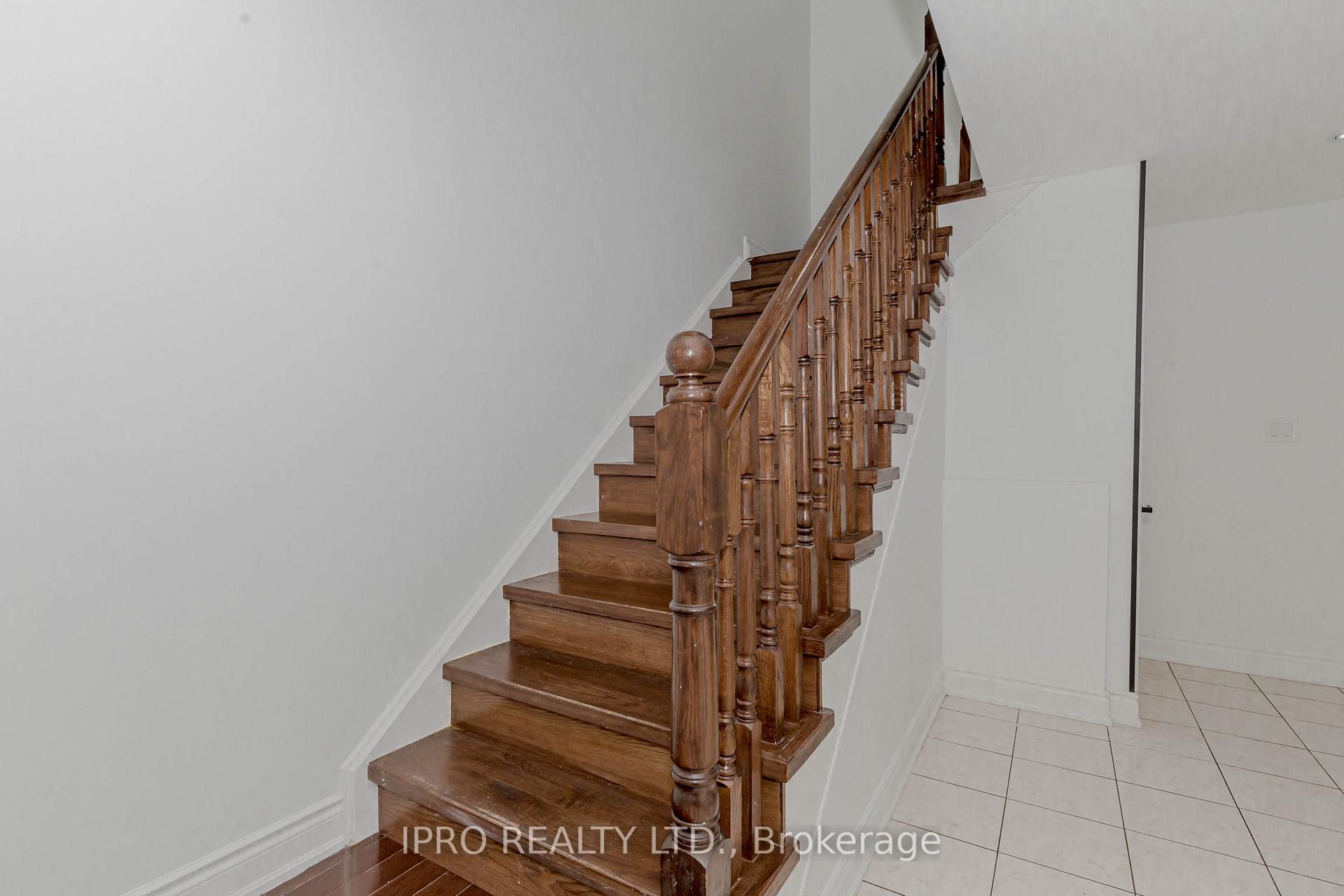 Photo 12 of 23 Hot Spring Road, Brampton, Sandringham-Wellington North — HOMEH