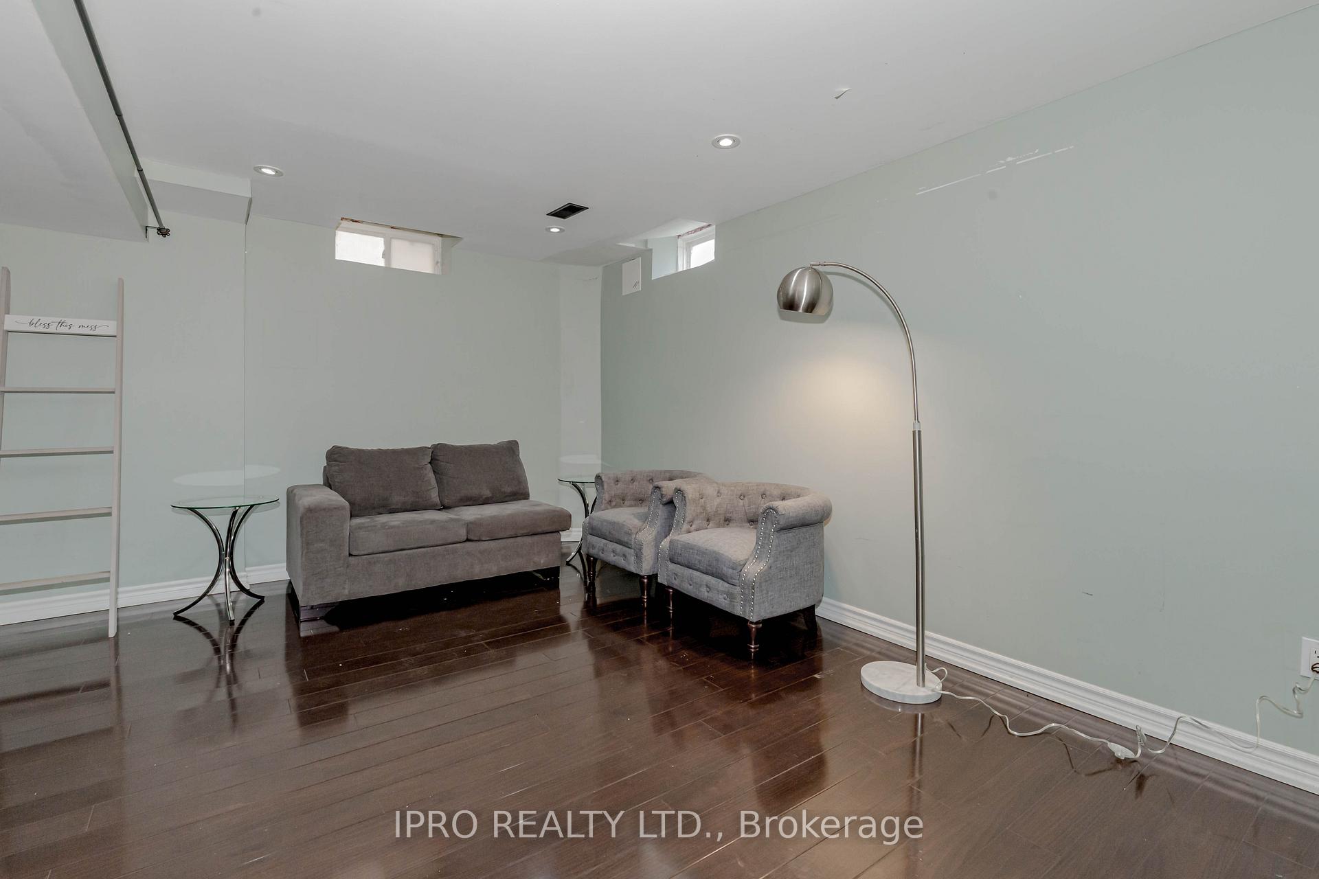 Photo 31 of 23 Hot Spring Road, Brampton, Sandringham-Wellington North — HOMEH
