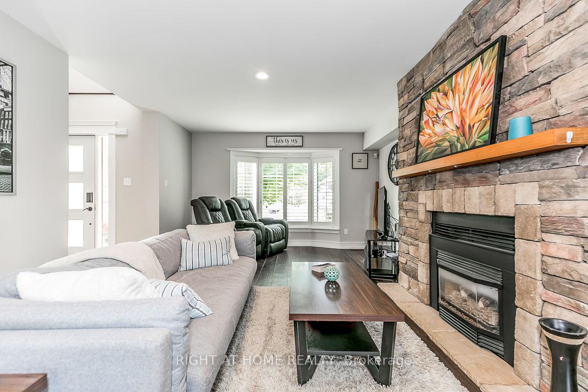 Photo 32 of 46 Alpine Way, Oro-Medonte, Horseshoe Valley — HOMEH