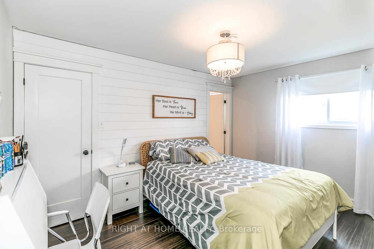 Photo 9 of 46 Alpine Way, Oro-Medonte, Horseshoe Valley — HOMEH