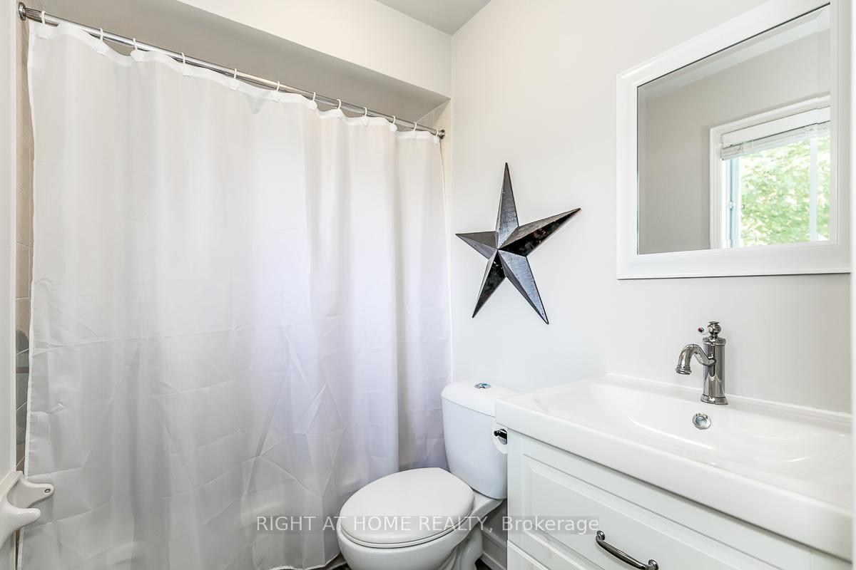 Photo 10 of 46 Alpine Way, Oro-Medonte, Horseshoe Valley — HOMEH