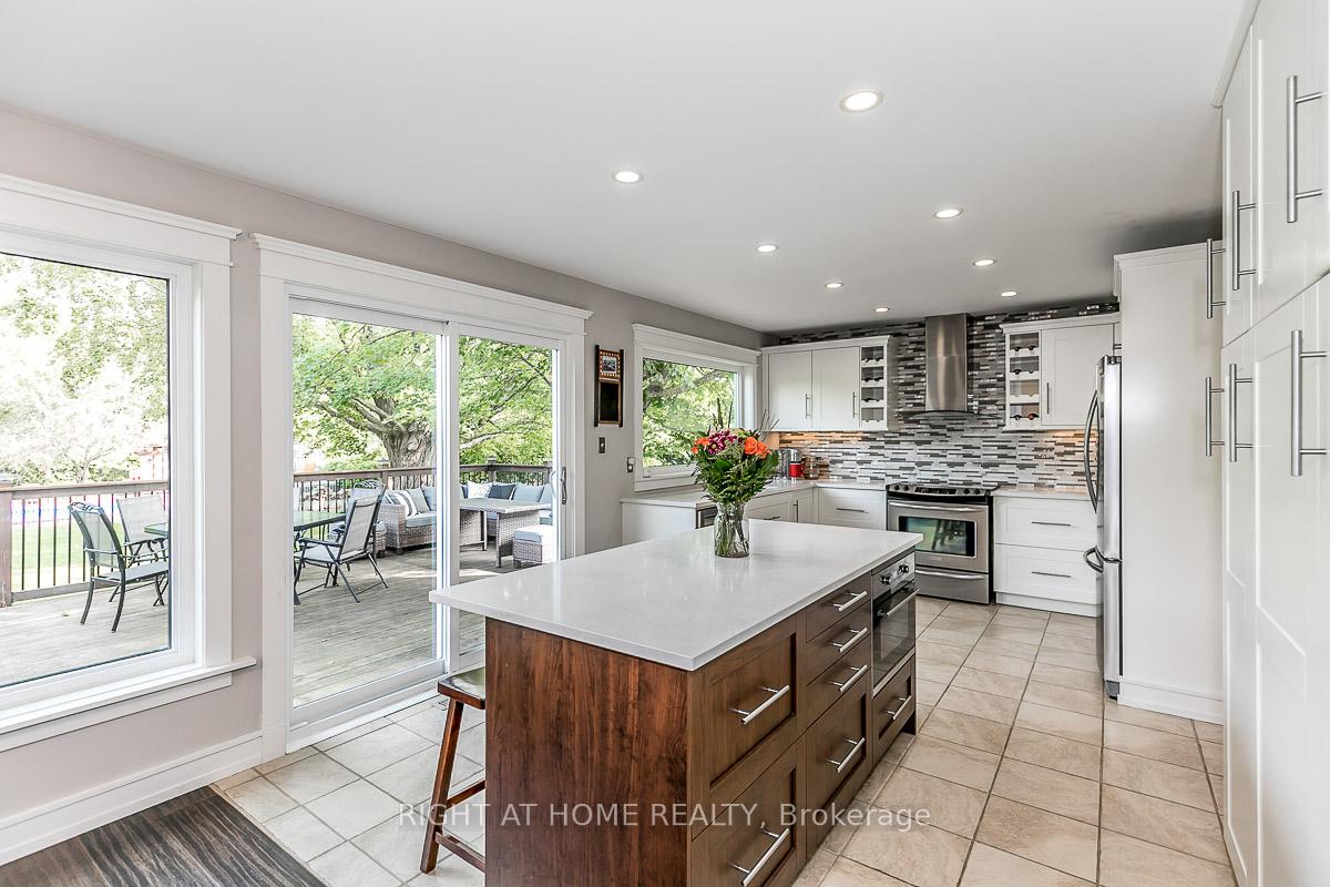 Photo 35 of 46 Alpine Way, Oro-Medonte, Horseshoe Valley — HOMEH