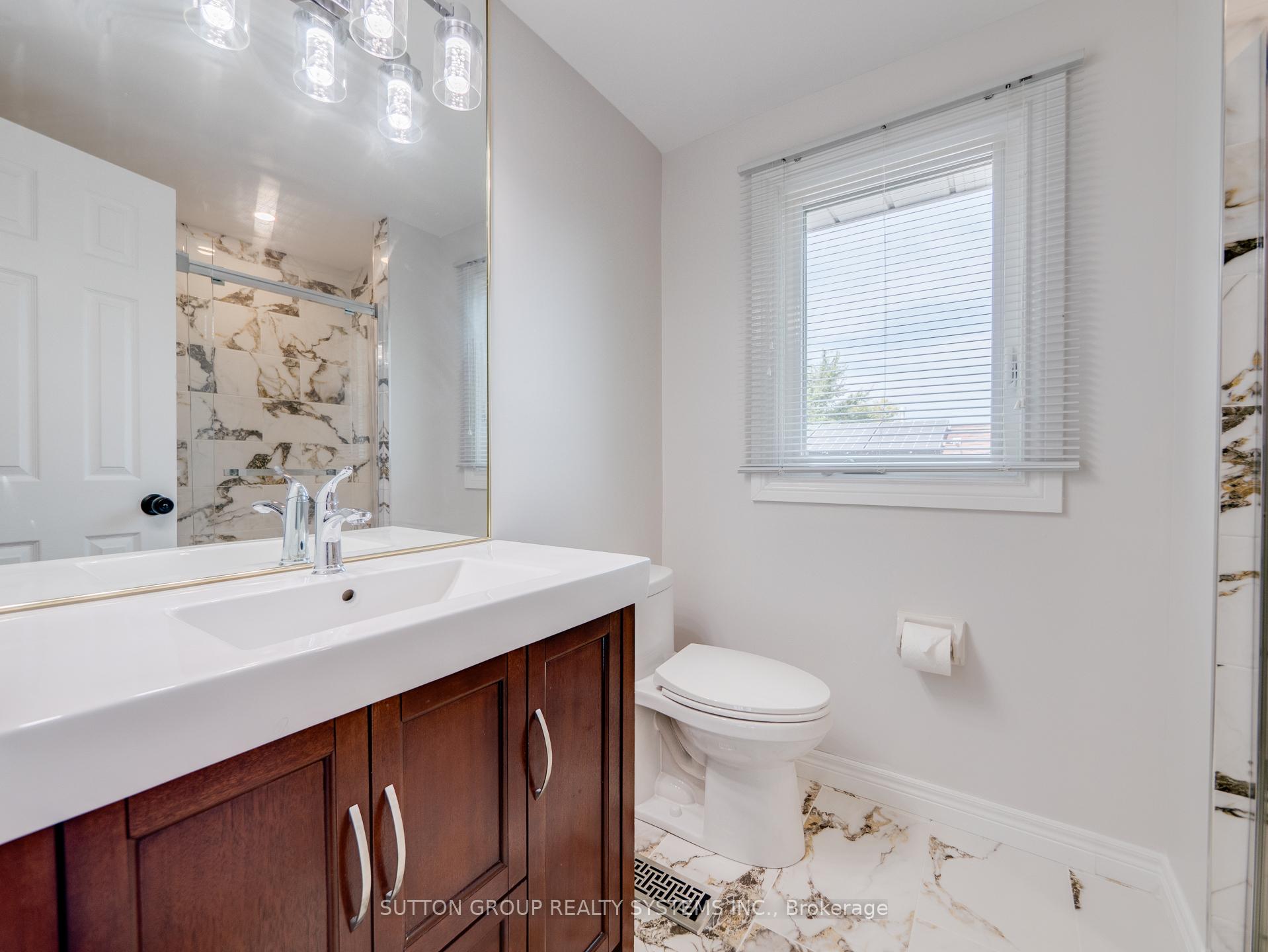 Photo 20 of 121 Parkland Crescent, Kitchener — HOMEH