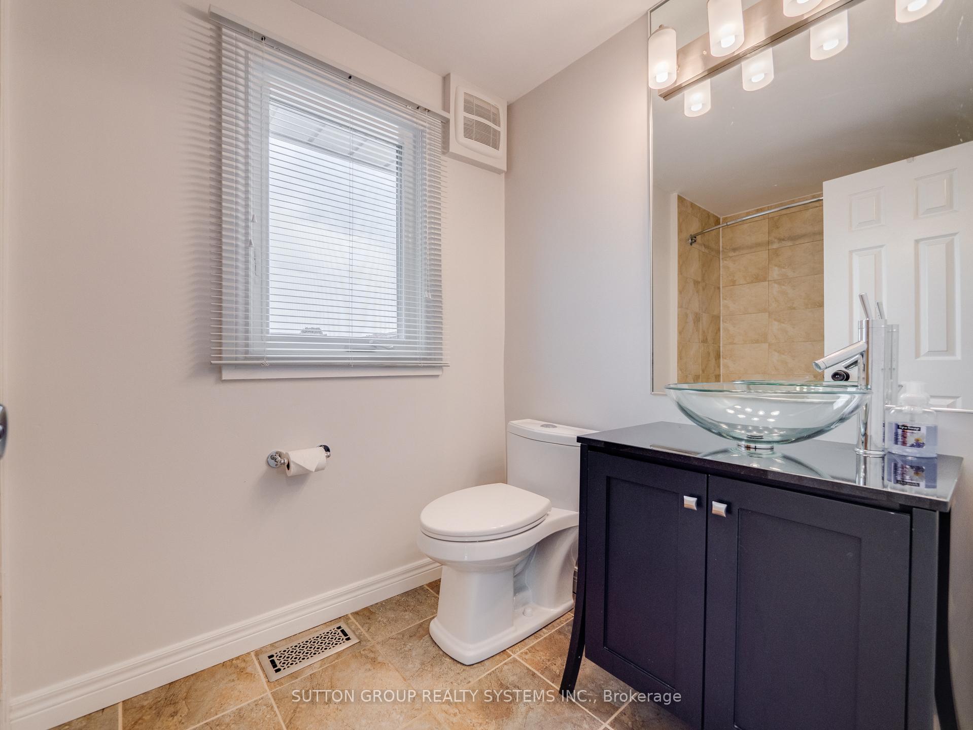 Photo 28 of 121 Parkland Crescent, Kitchener — HOMEH