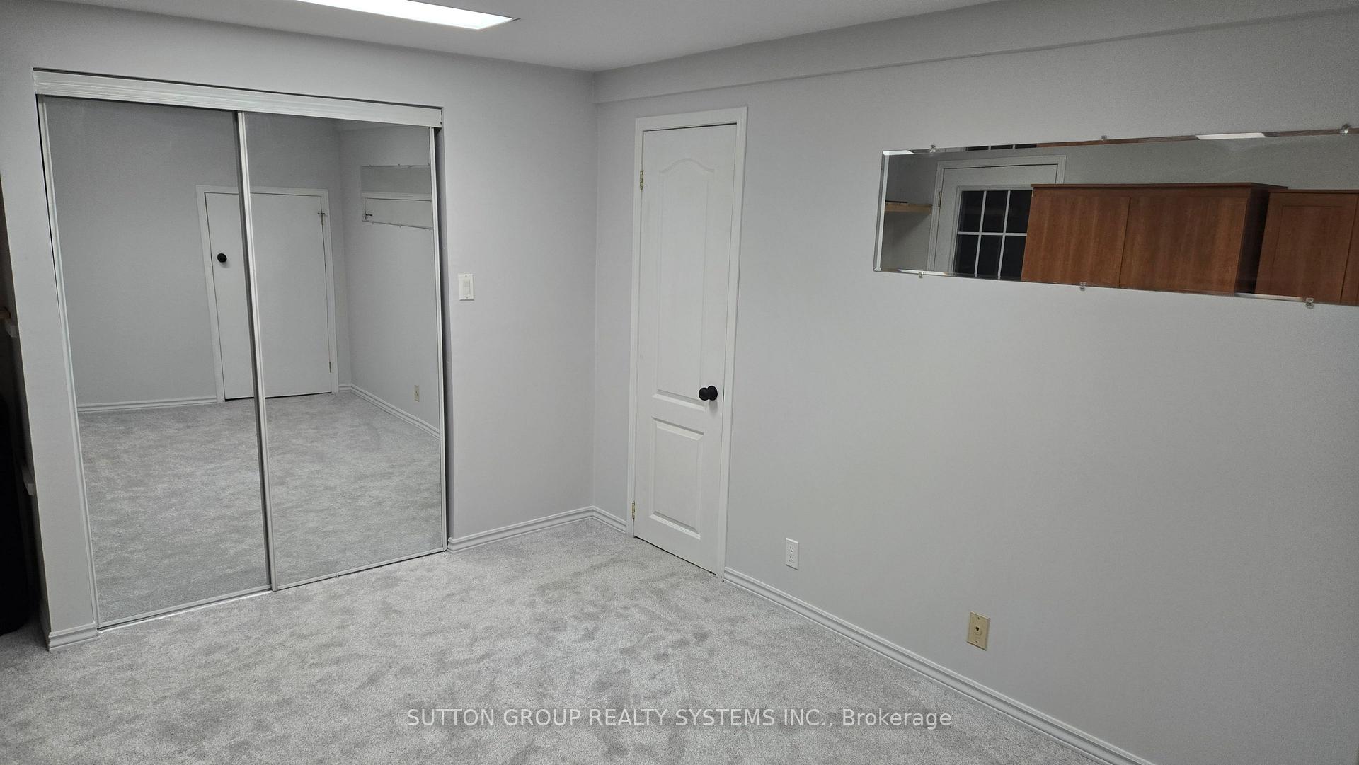 Photo 33 of 121 Parkland Crescent, Kitchener — HOMEH