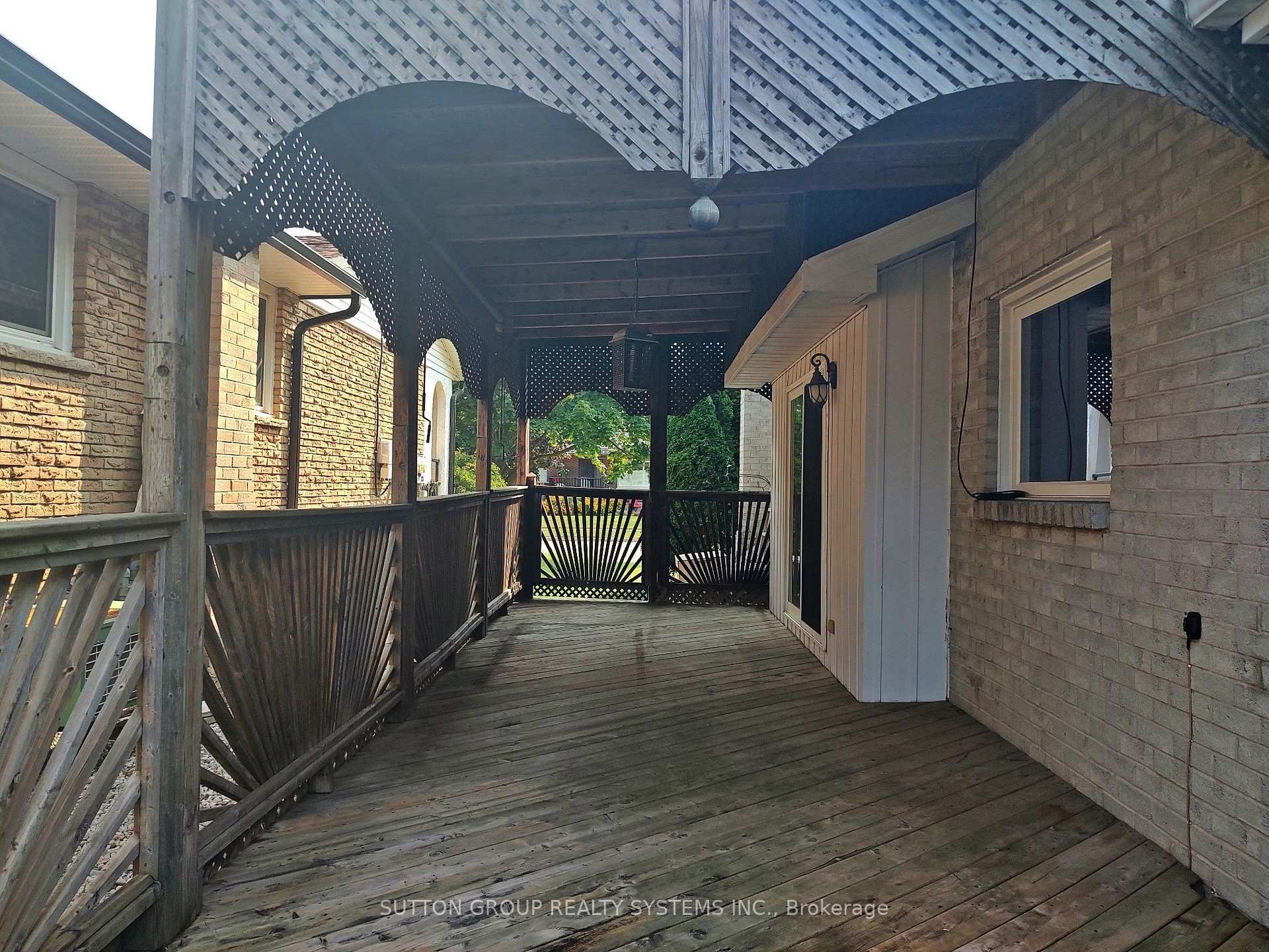 Photo 30 of 121 Parkland Crescent, Kitchener — HOMEH